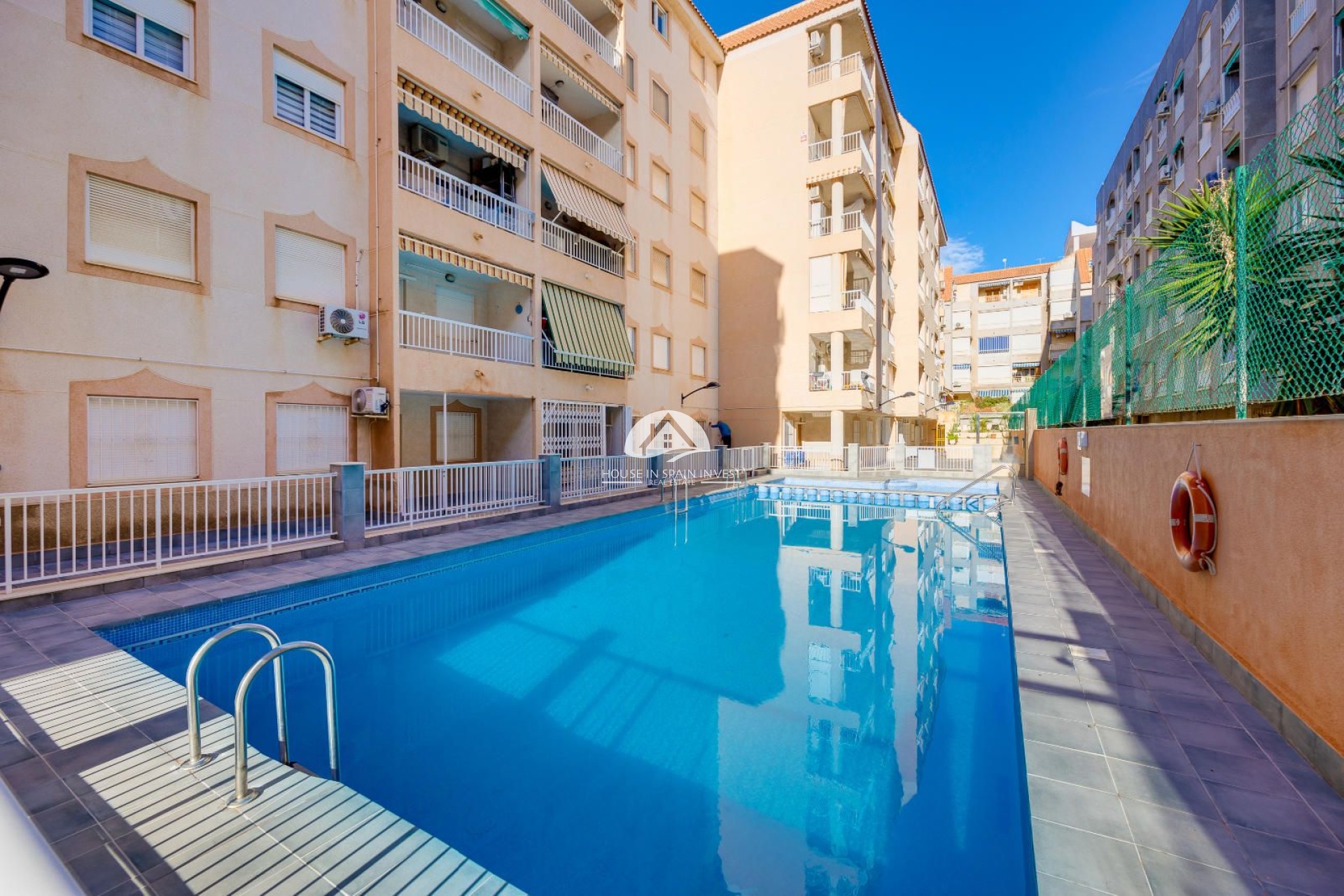Resale - Apartment  - Torrevieja - El Acequión - Los Náufragos