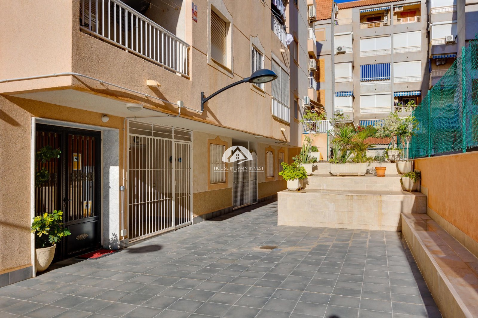 Resale - Apartment  - Torrevieja - El Acequión - Los Náufragos