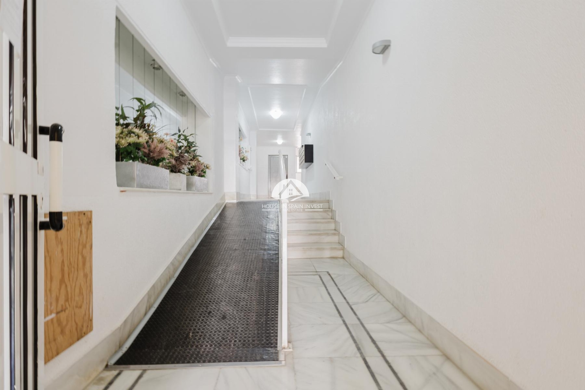 Resale - Apartment  - Torrevieja - El Acequión - Los Náufragos