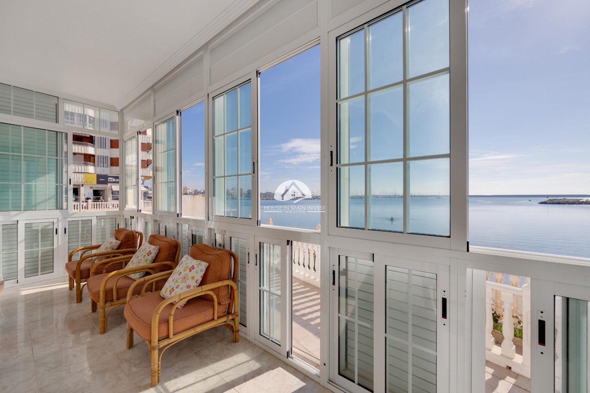 Resale - Apartment  - Torrevieja - El Acequión - Los Náufragos