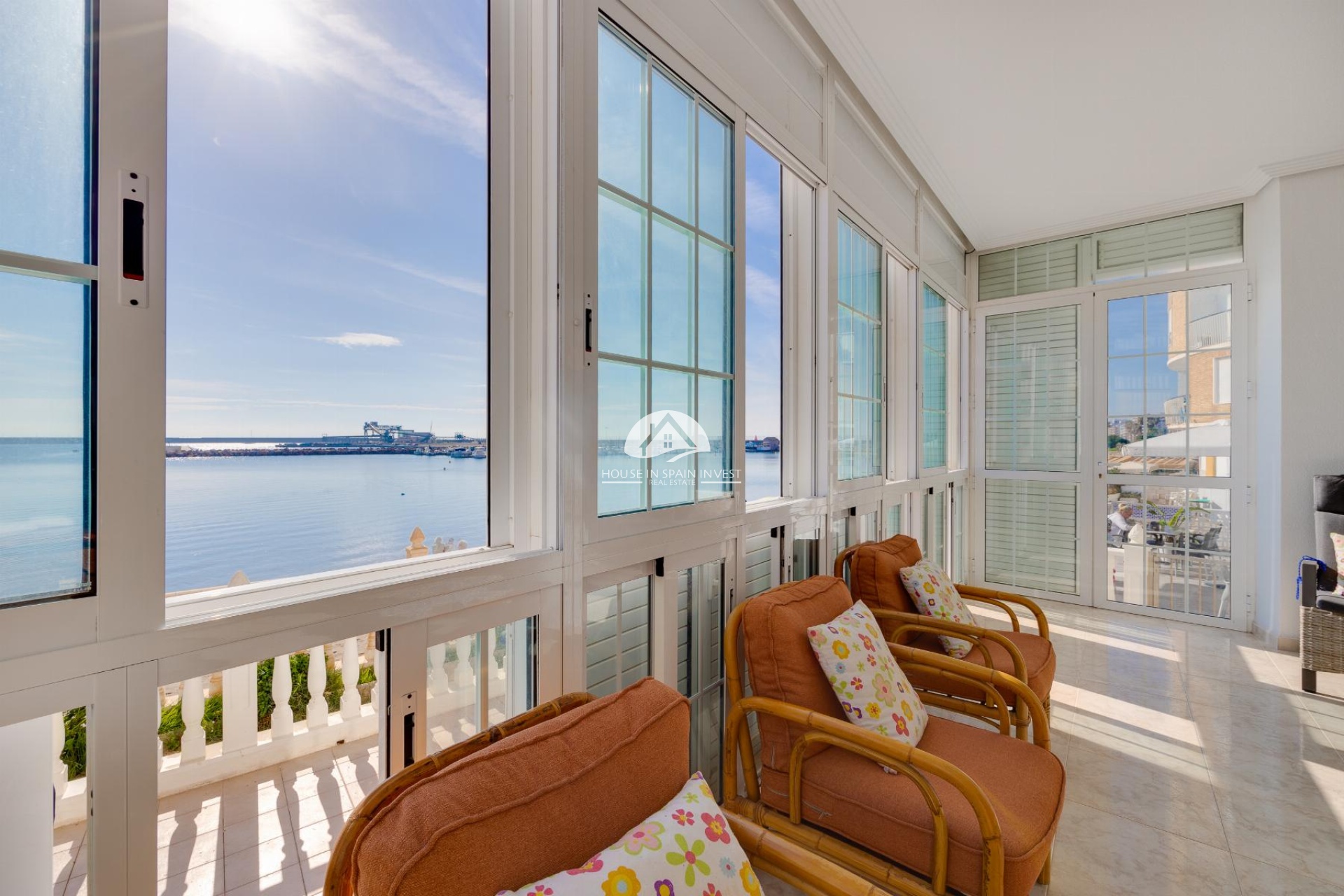 Resale - Apartment  - Torrevieja - El Acequión - Los Náufragos