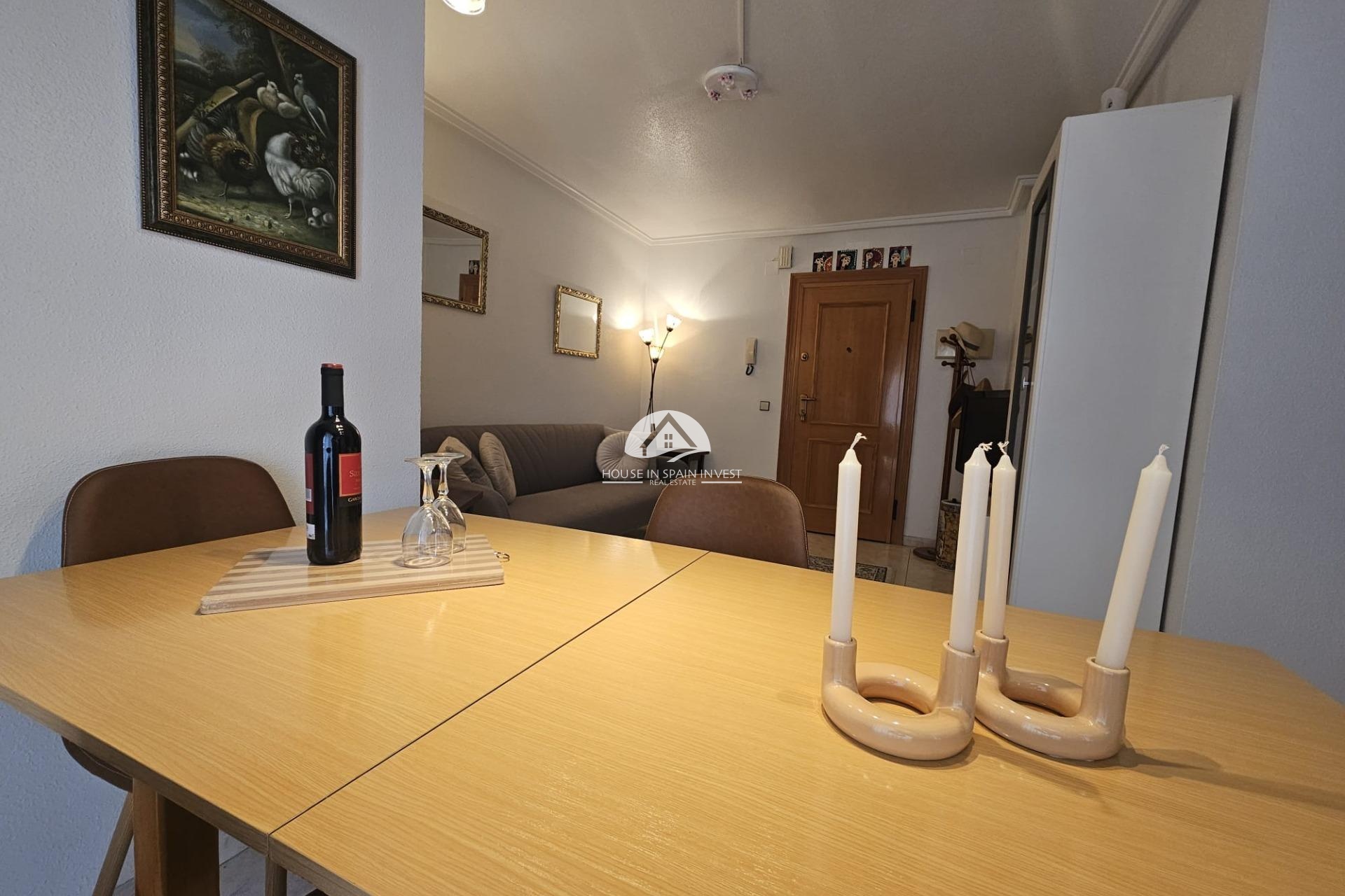 Resale - Apartment  - Torrevieja - El Acequión - Los Náufragos