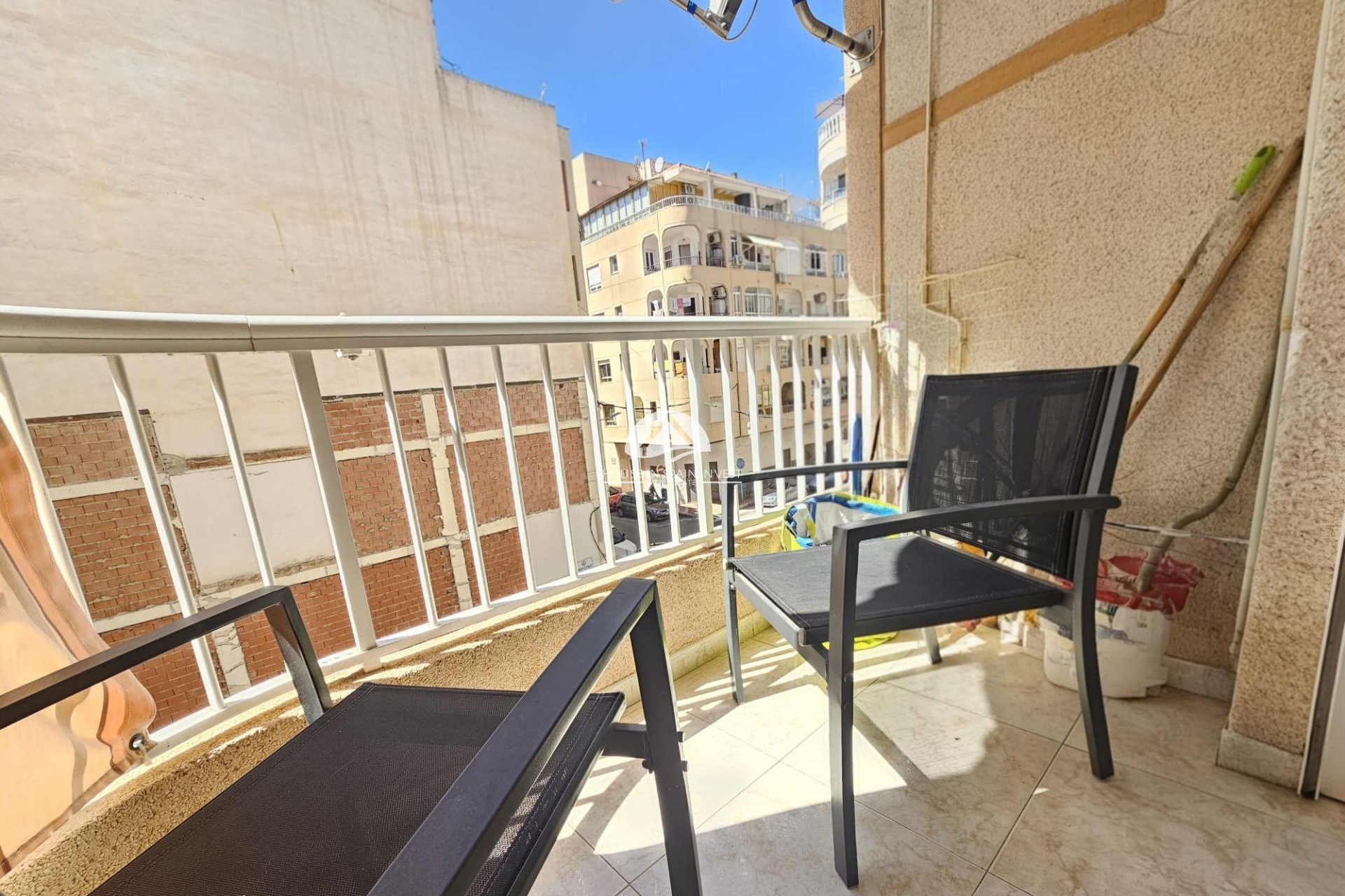 Resale - Apartment  - Torrevieja - El Acequión - Los Náufragos