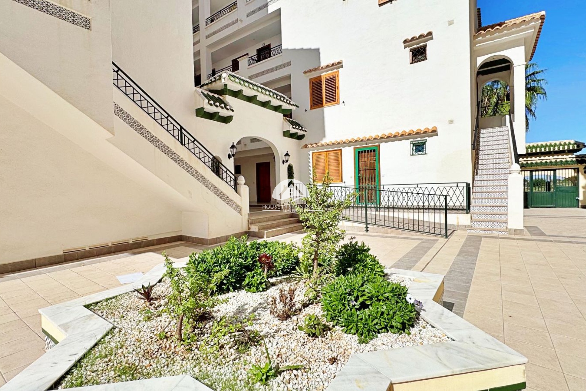 Resale - Apartment  - Torrevieja - La Mata