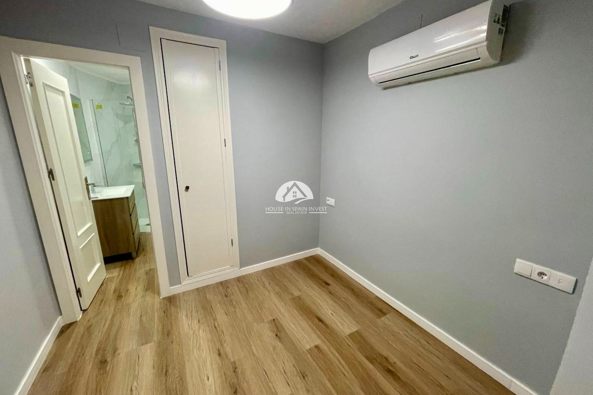 Resale - Apartment  - Torrevieja - La Mata