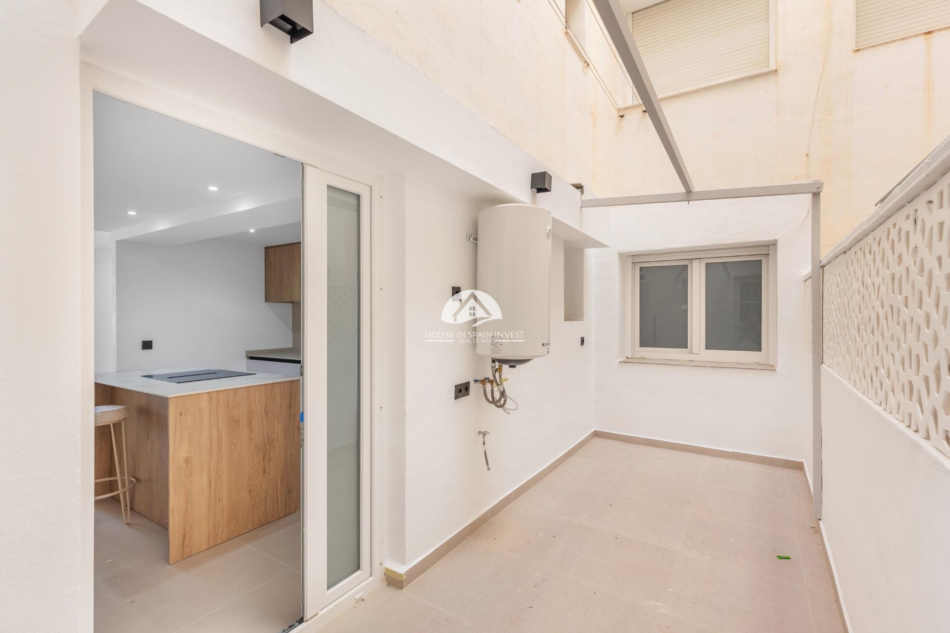 Resale - Apartment  - Torrevieja - La Mata