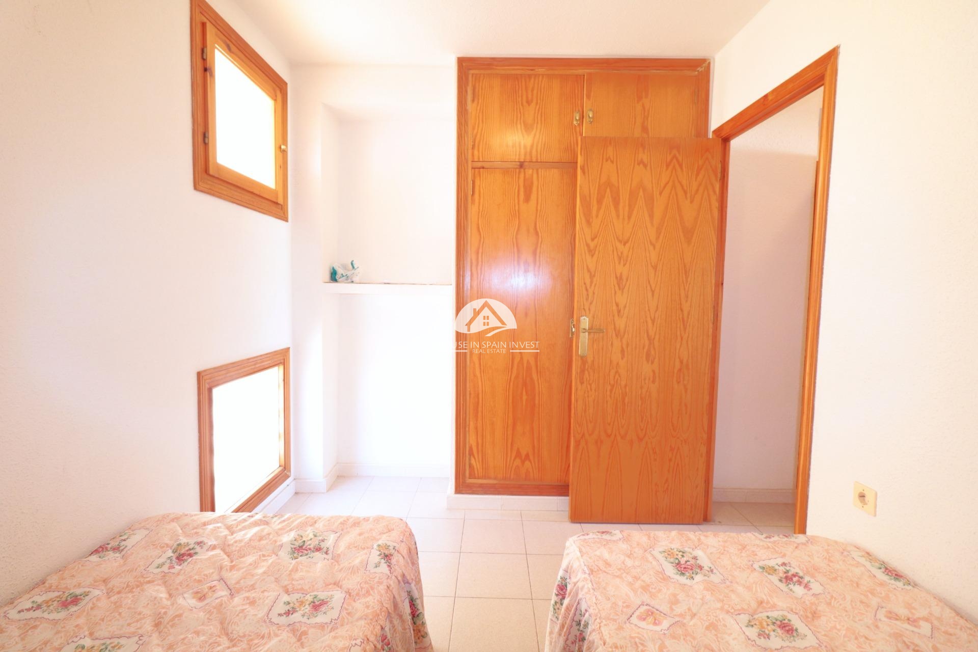 Resale - Apartment  - Torrevieja - La Veleta