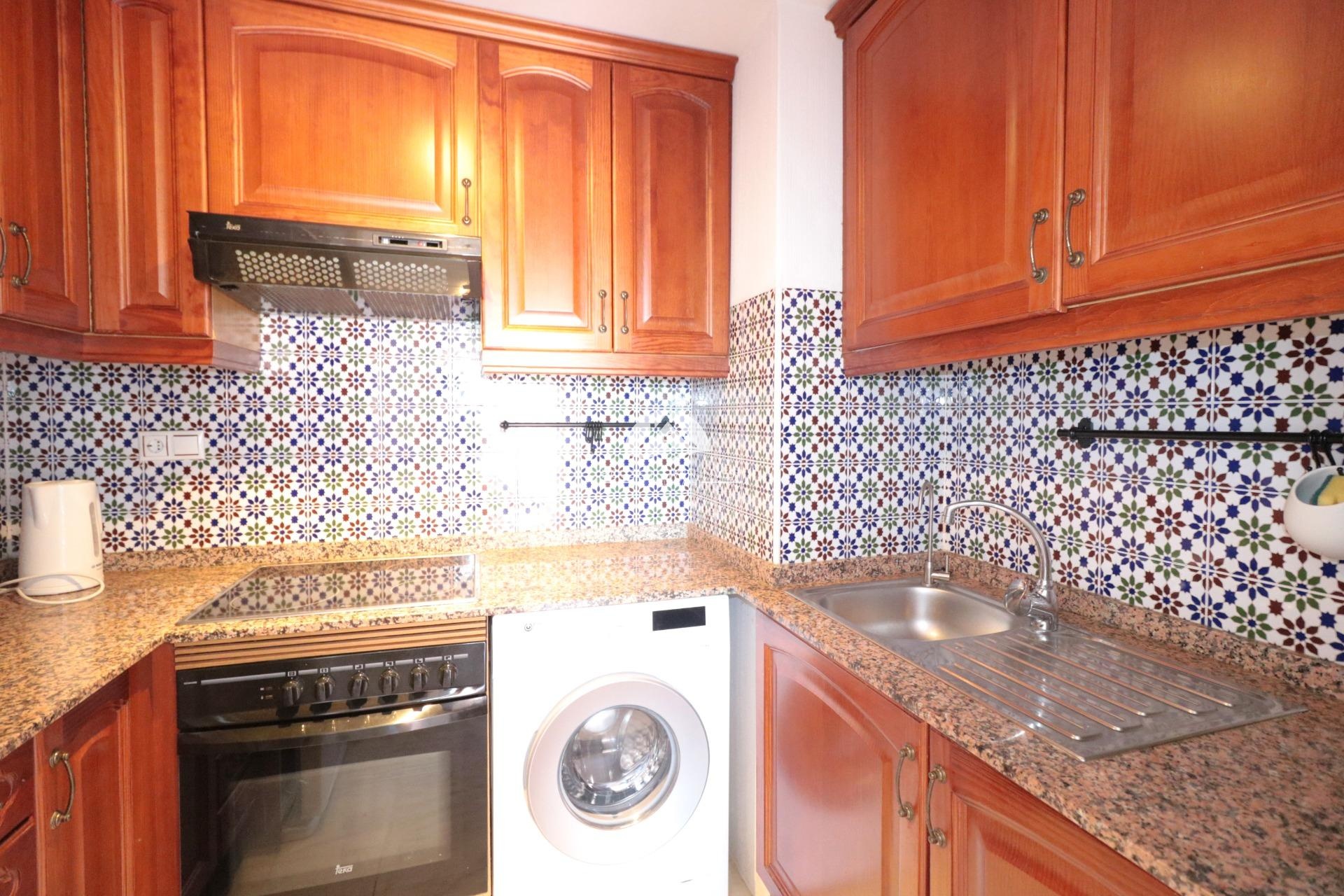 Resale - Apartment  - Torrevieja - Los Frutales