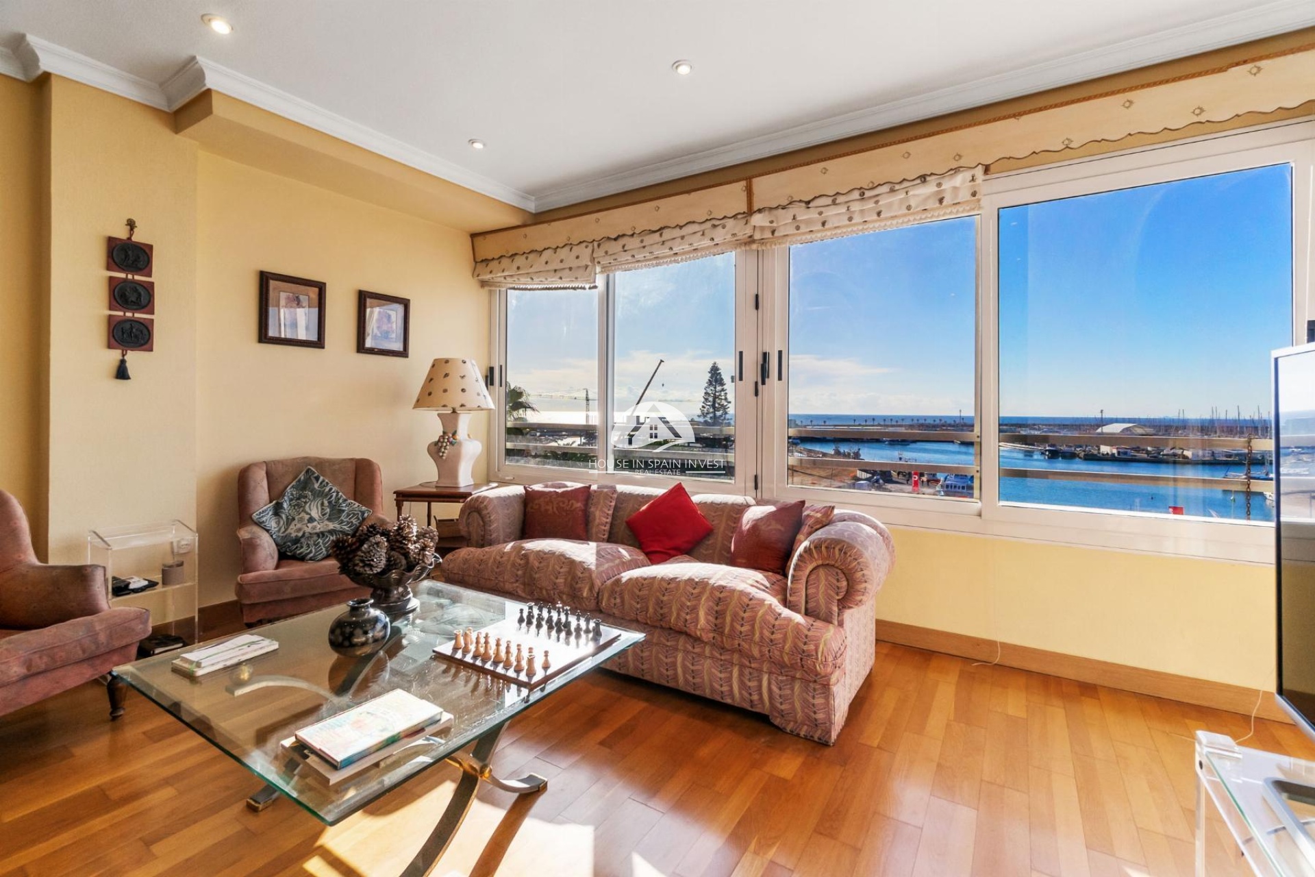 Resale - Apartment  - Torrevieja - Piscinas naturales