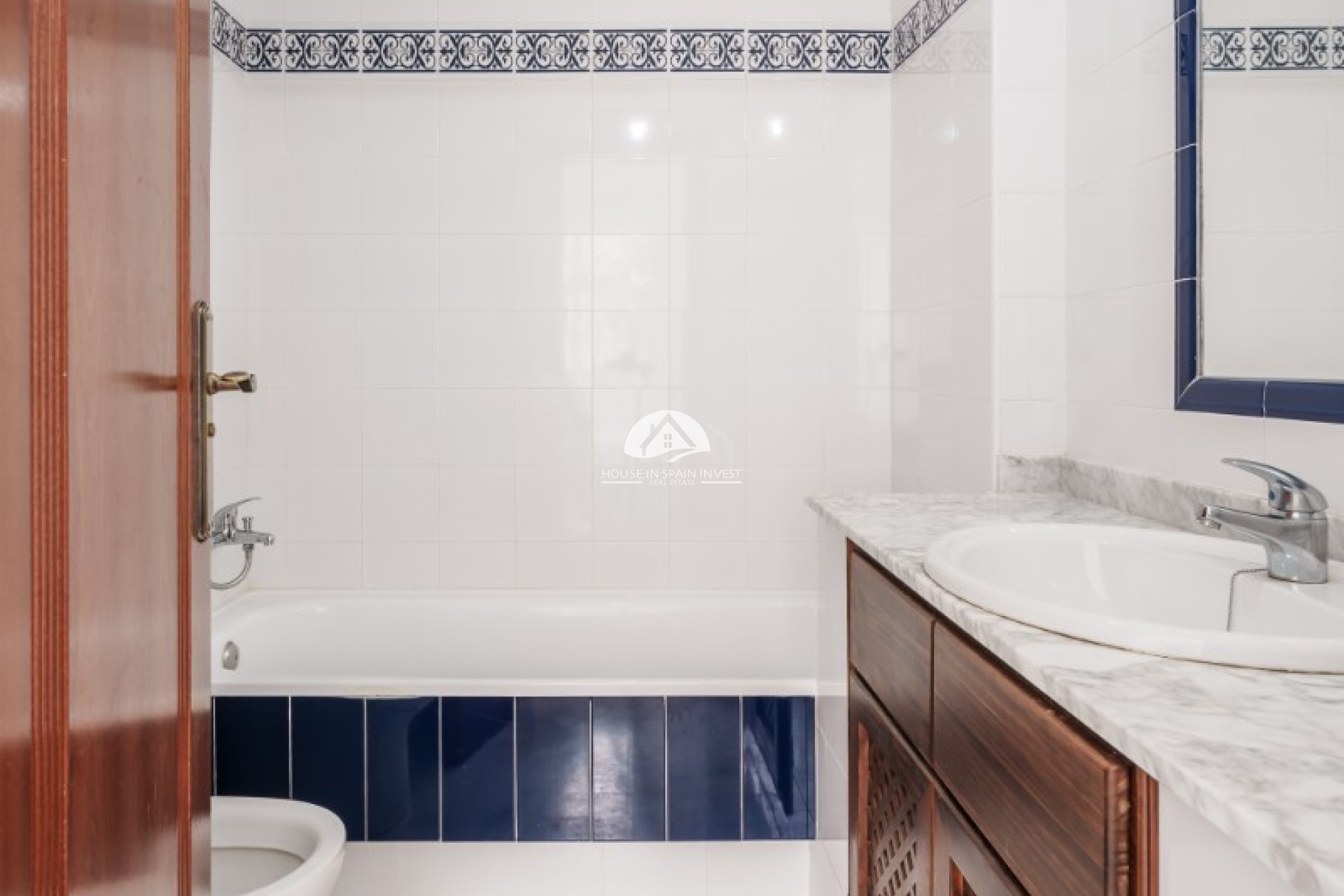 Resale - Apartment  - Torrevieja - Playa de los Locos