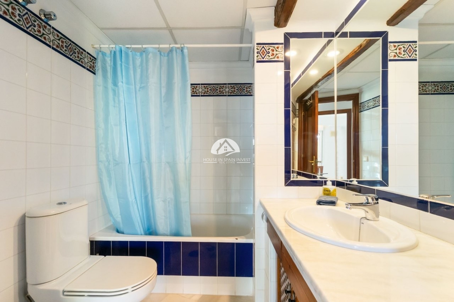 Resale - Apartment  - Torrevieja - Playa de los Locos