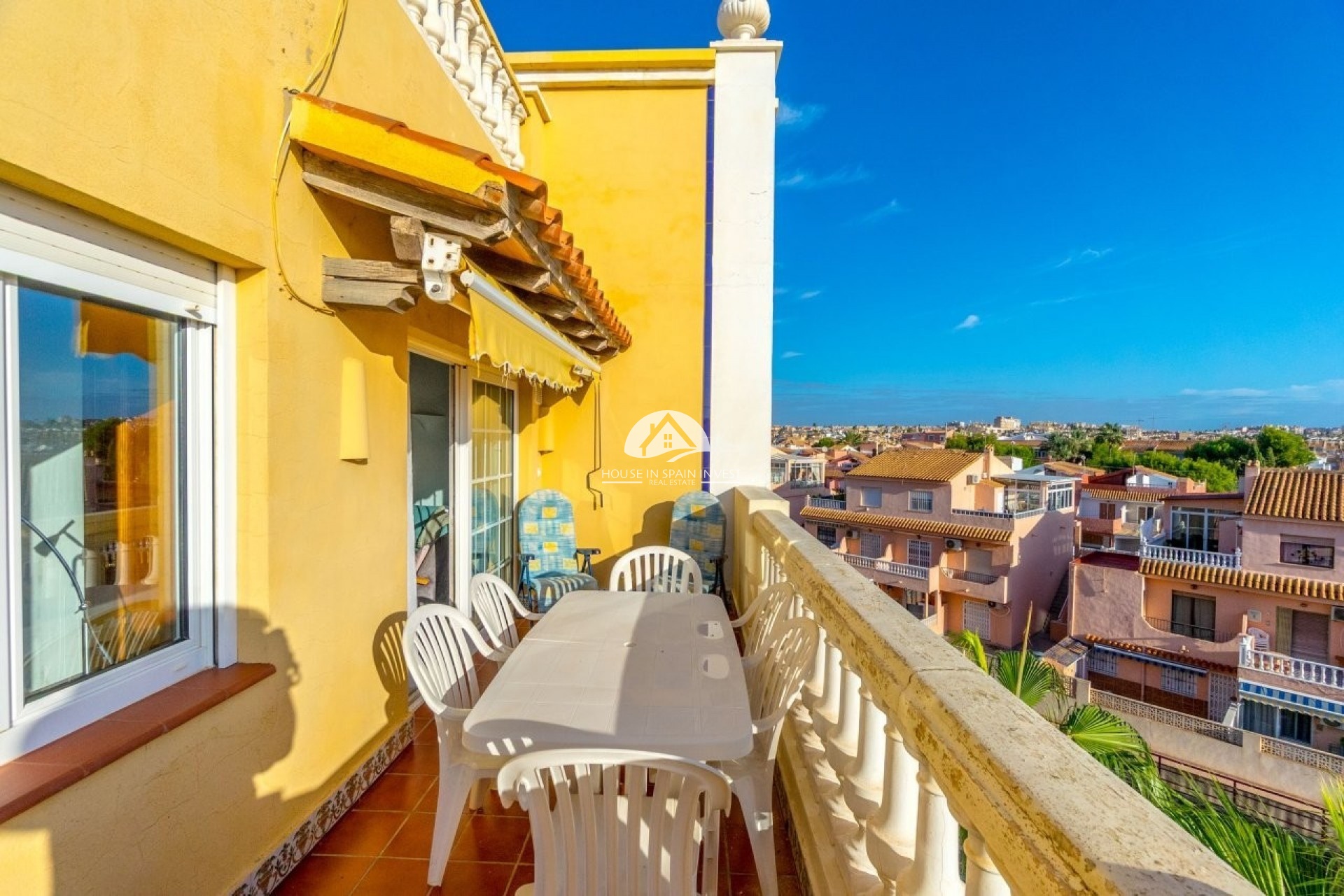 Resale - Apartment  - Torrevieja - Playa de los Locos