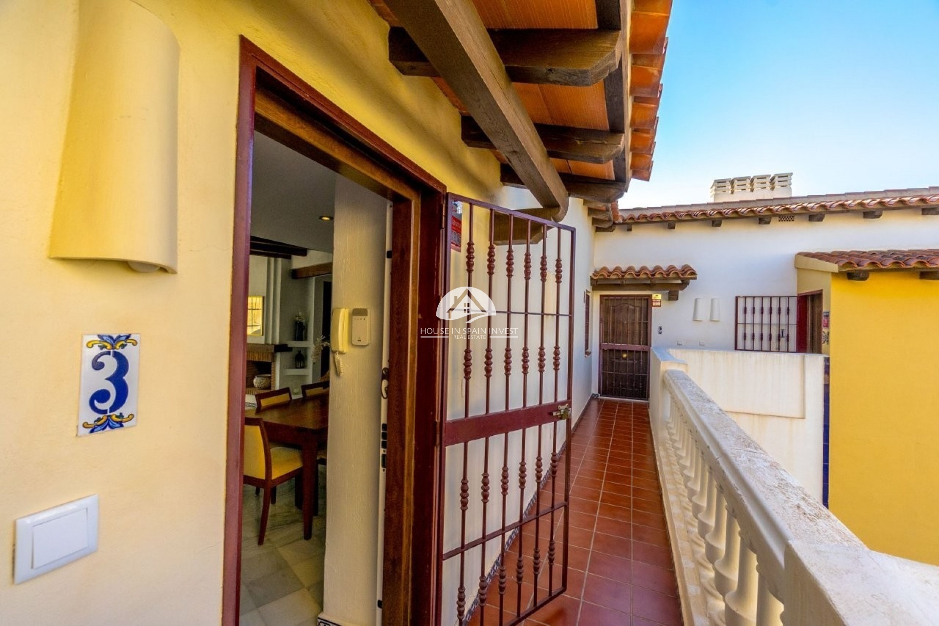 Resale - Apartment  - Torrevieja - Playa de los Locos