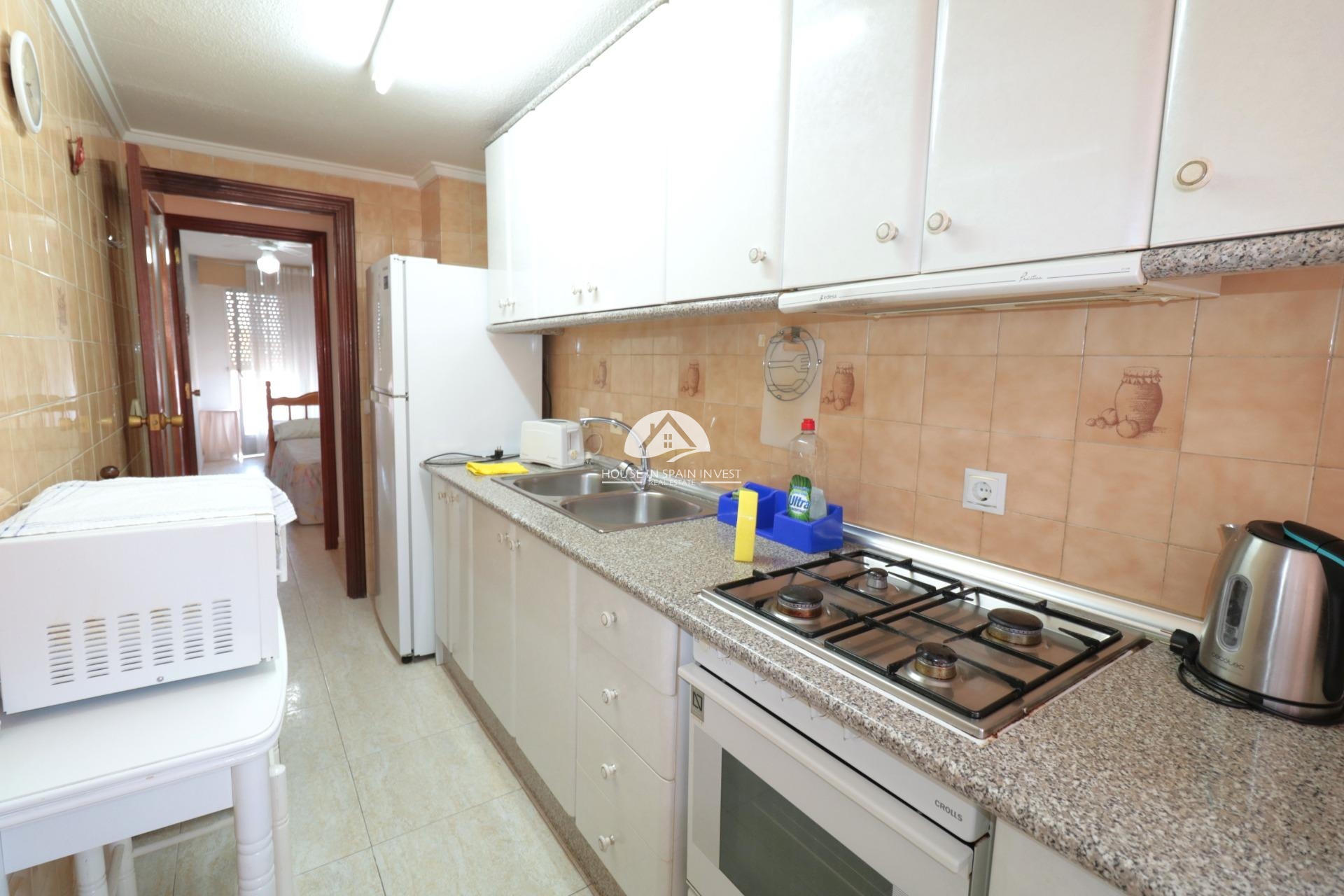 Resale - Apartment  - Torrevieja - Playa de los Naufragos