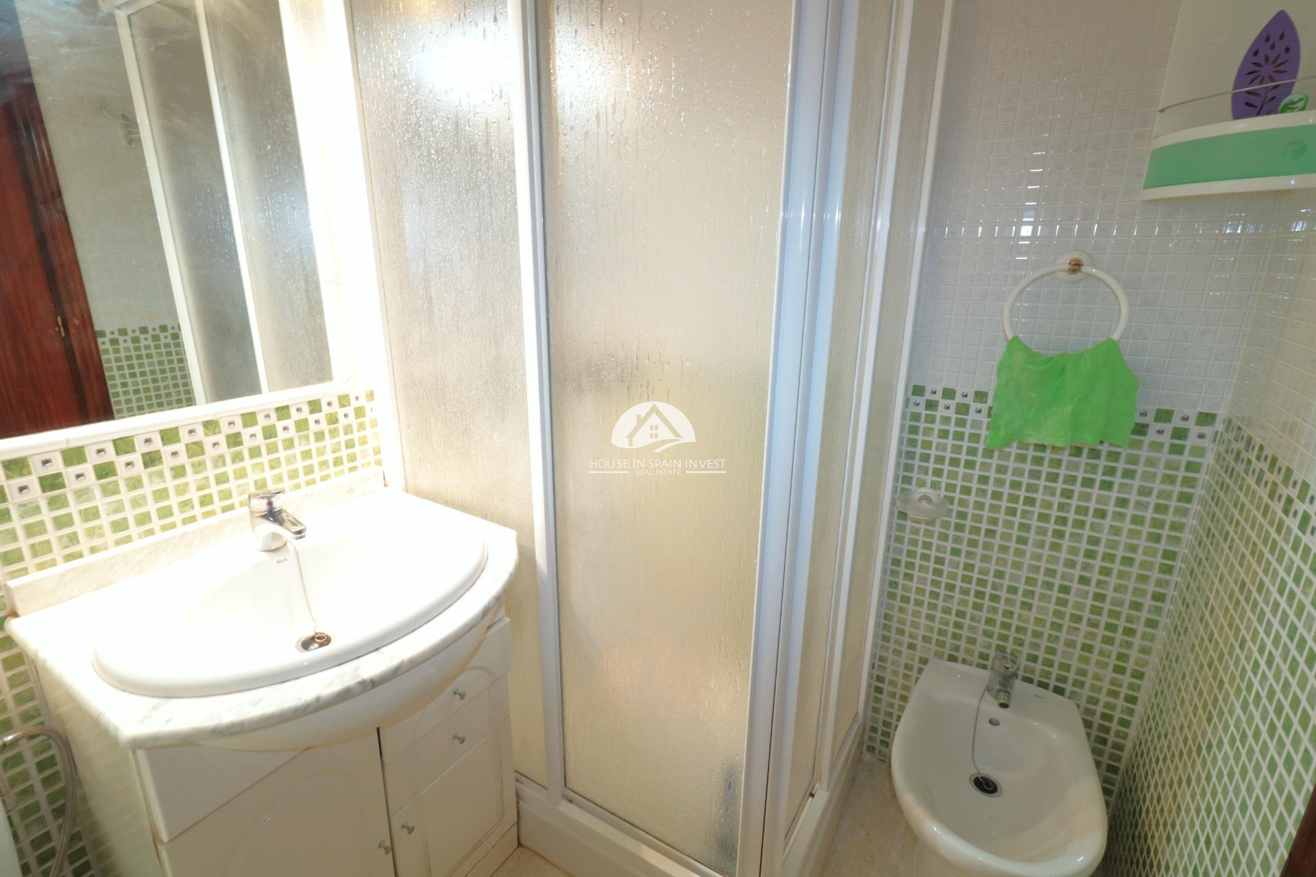 Resale - Apartment  - Torrevieja - Playa de los Naufragos