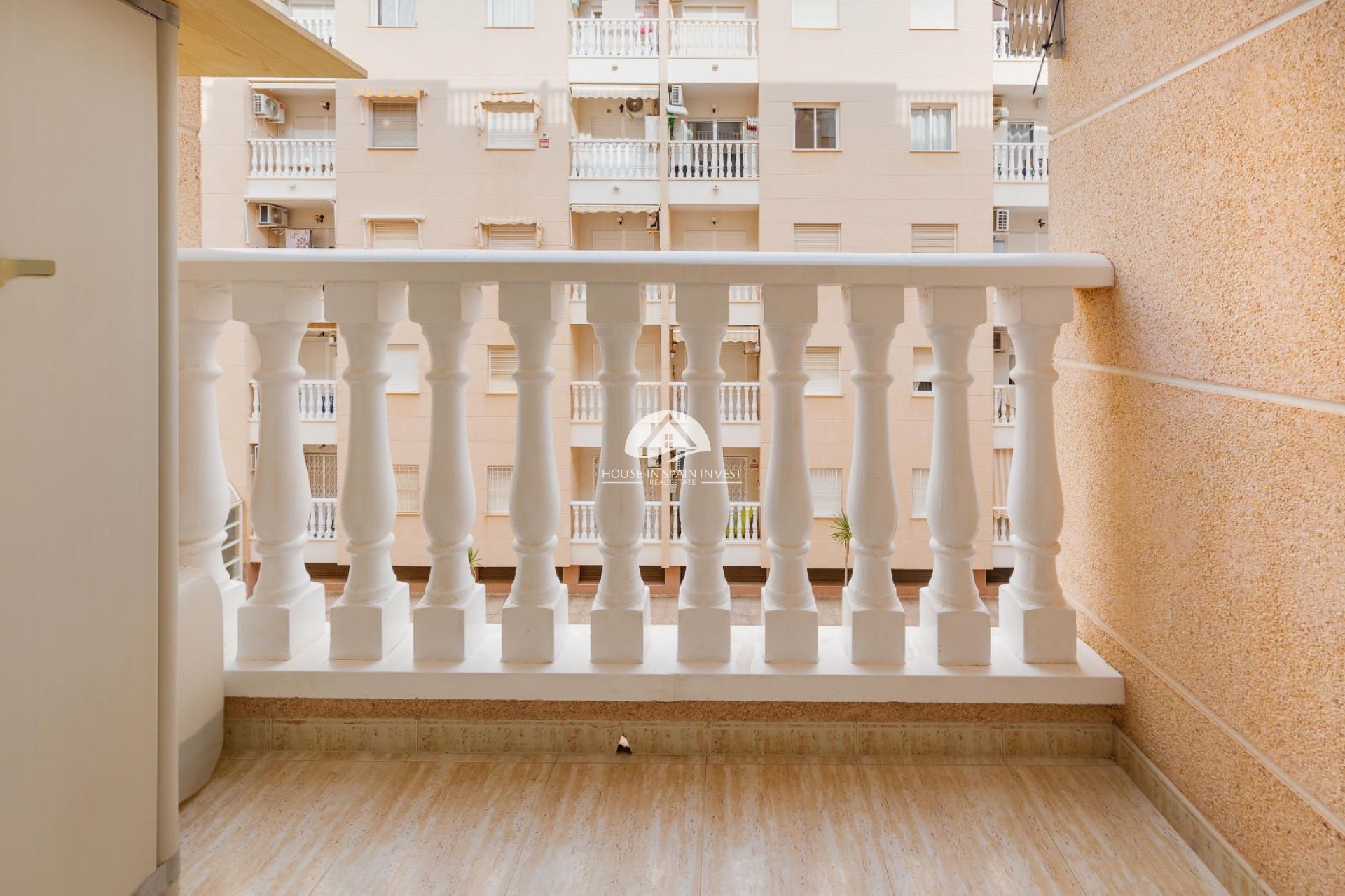 Resale - Apartment  - Torrevieja - Playa del Cura