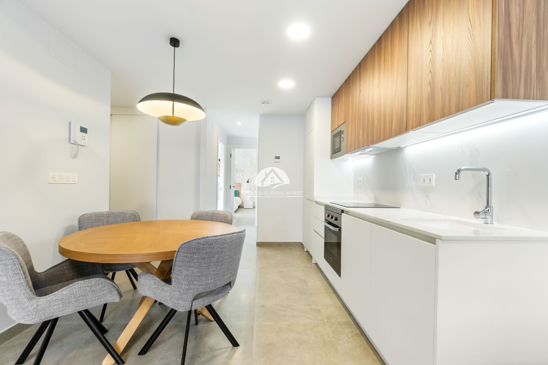 Resale - Apartment  - Torrevieja - Playa del Cura