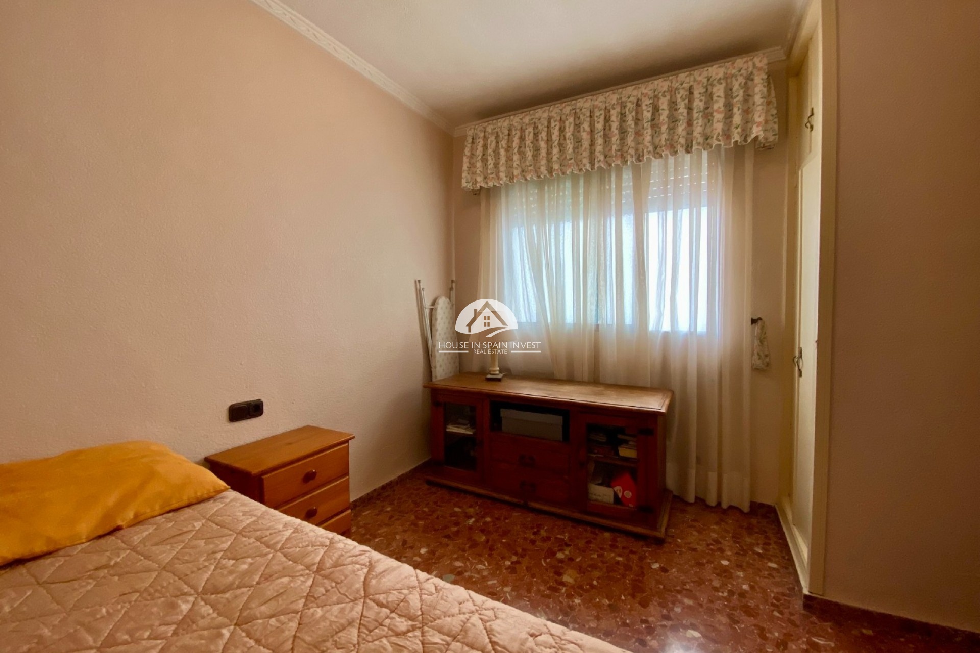 Resale - Apartment  - Torrevieja - Playa del Cura