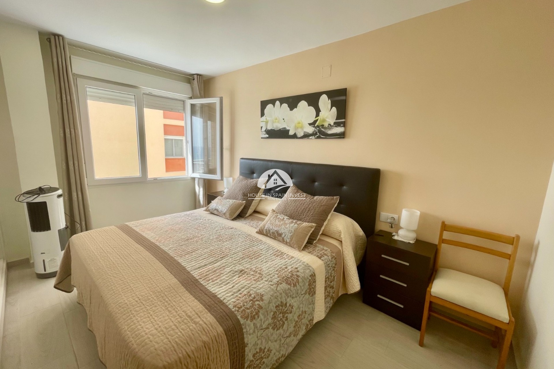 Resale - Apartment  - Torrevieja - Playa del Cura