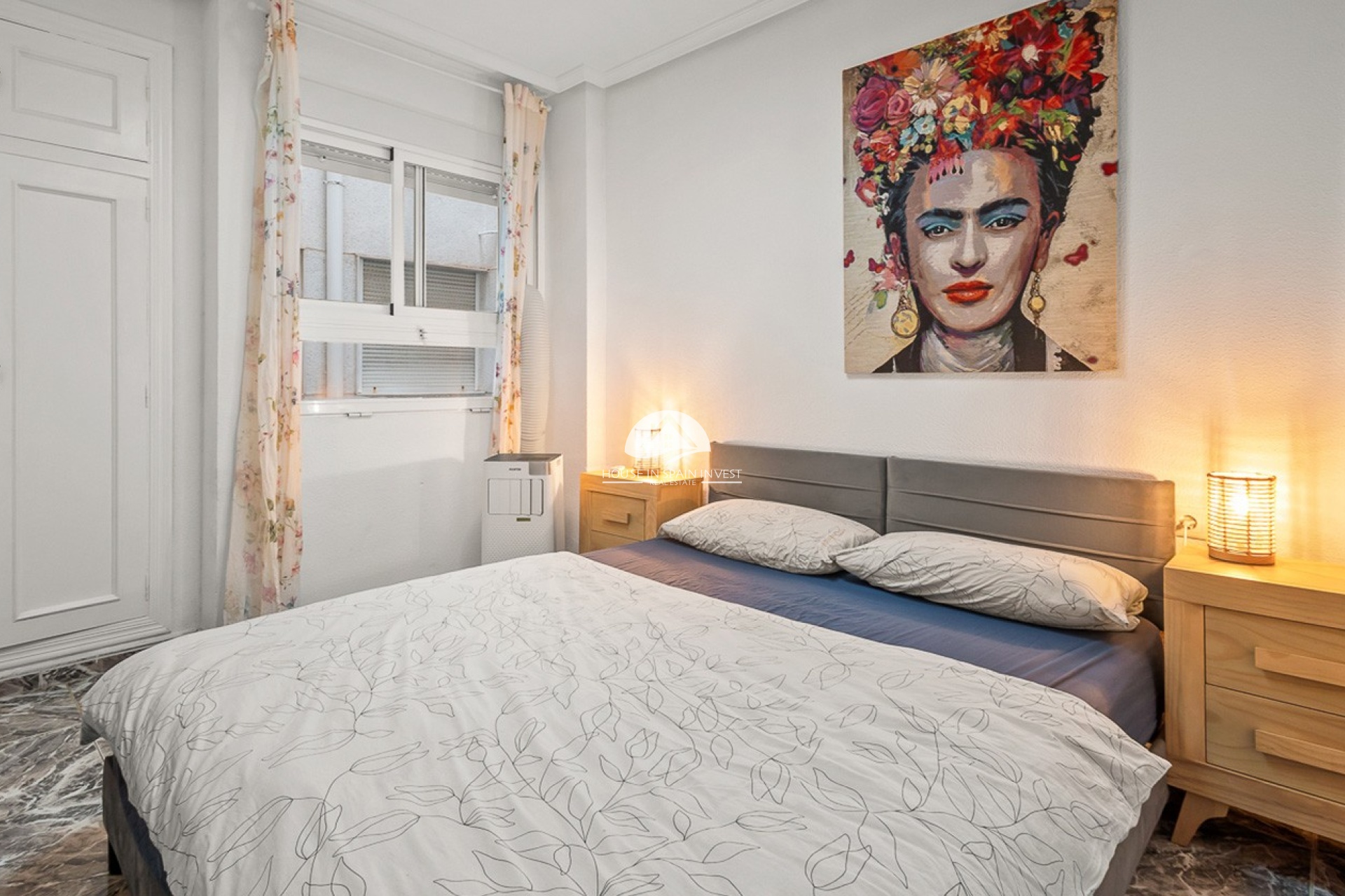 Resale - Apartment  - Torrevieja - Playa del Cura