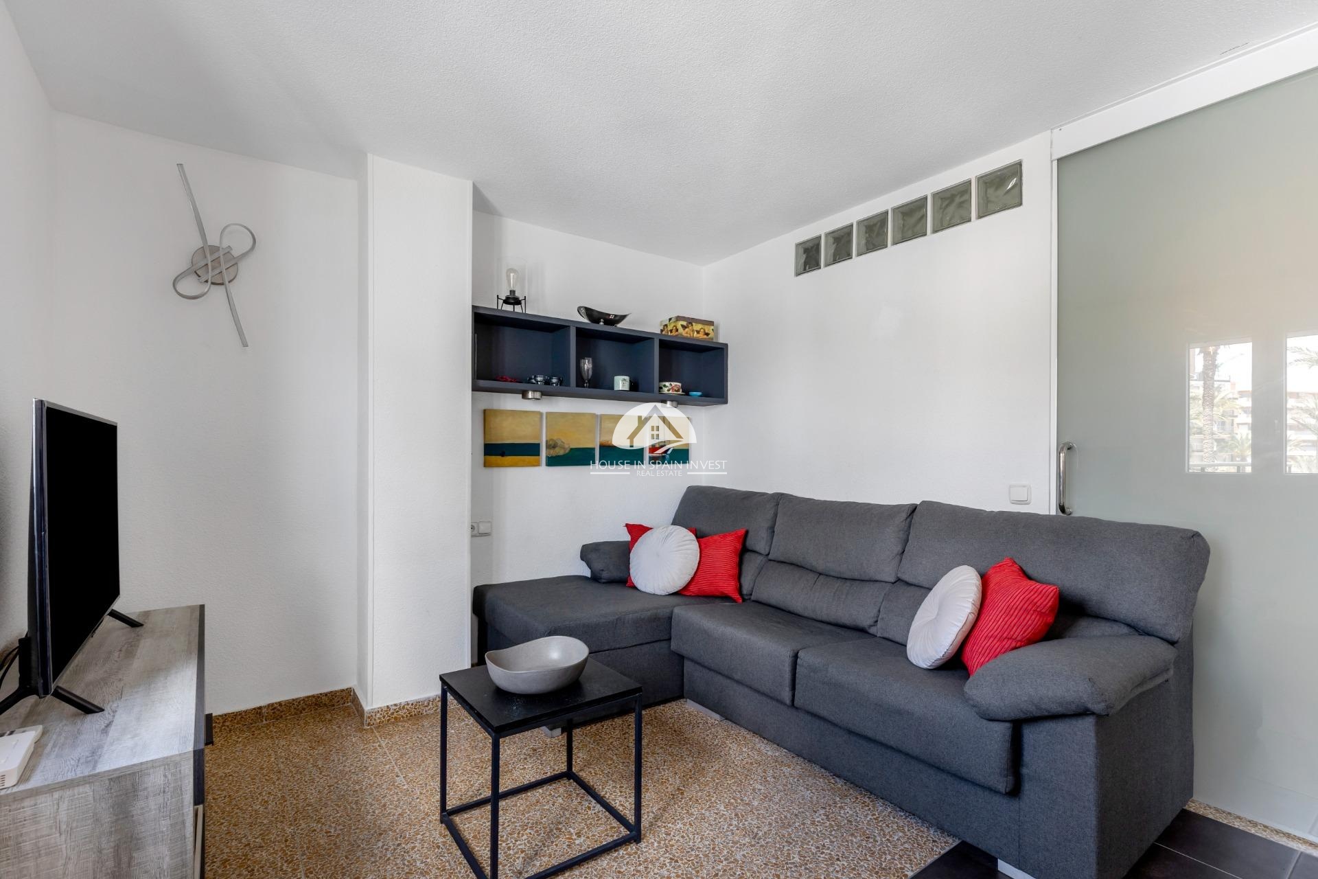 Resale - Apartment  - Torrevieja - Playa del Cura