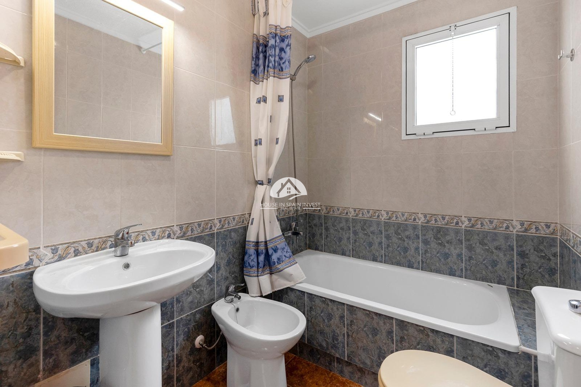 Resale - Apartment  - Torrevieja - Playa del Cura