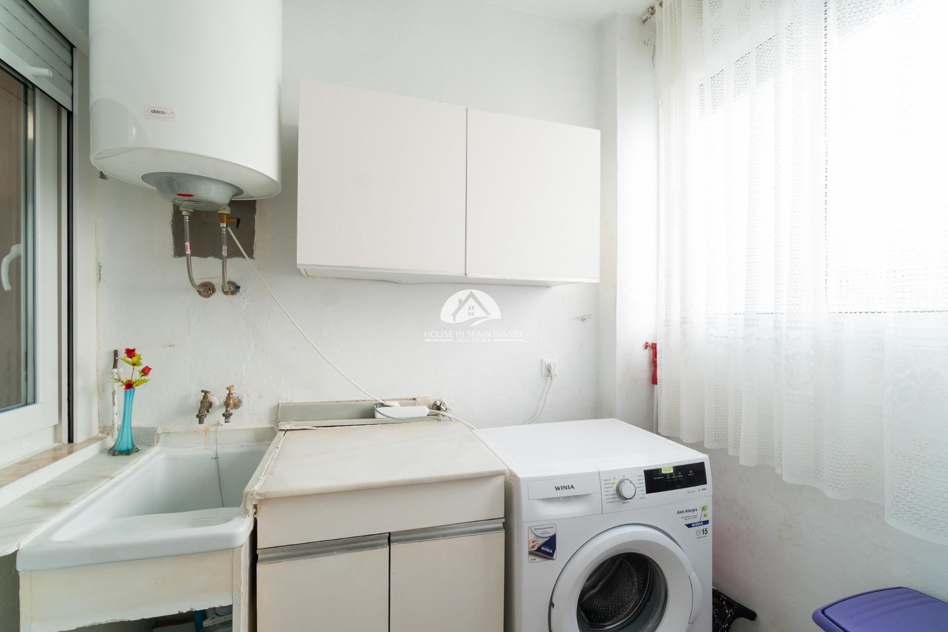 Resale - Apartment  - Torrevieja - Playa del Cura