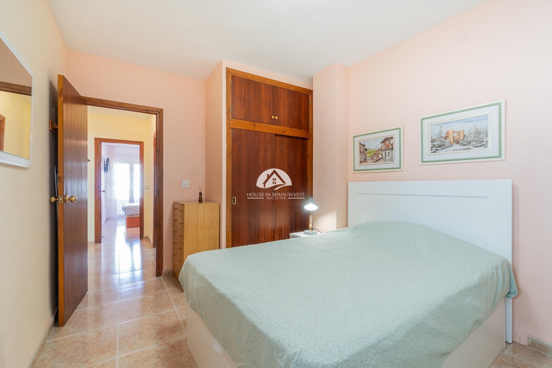 Resale - Apartment  - Torrevieja - Playa del Cura