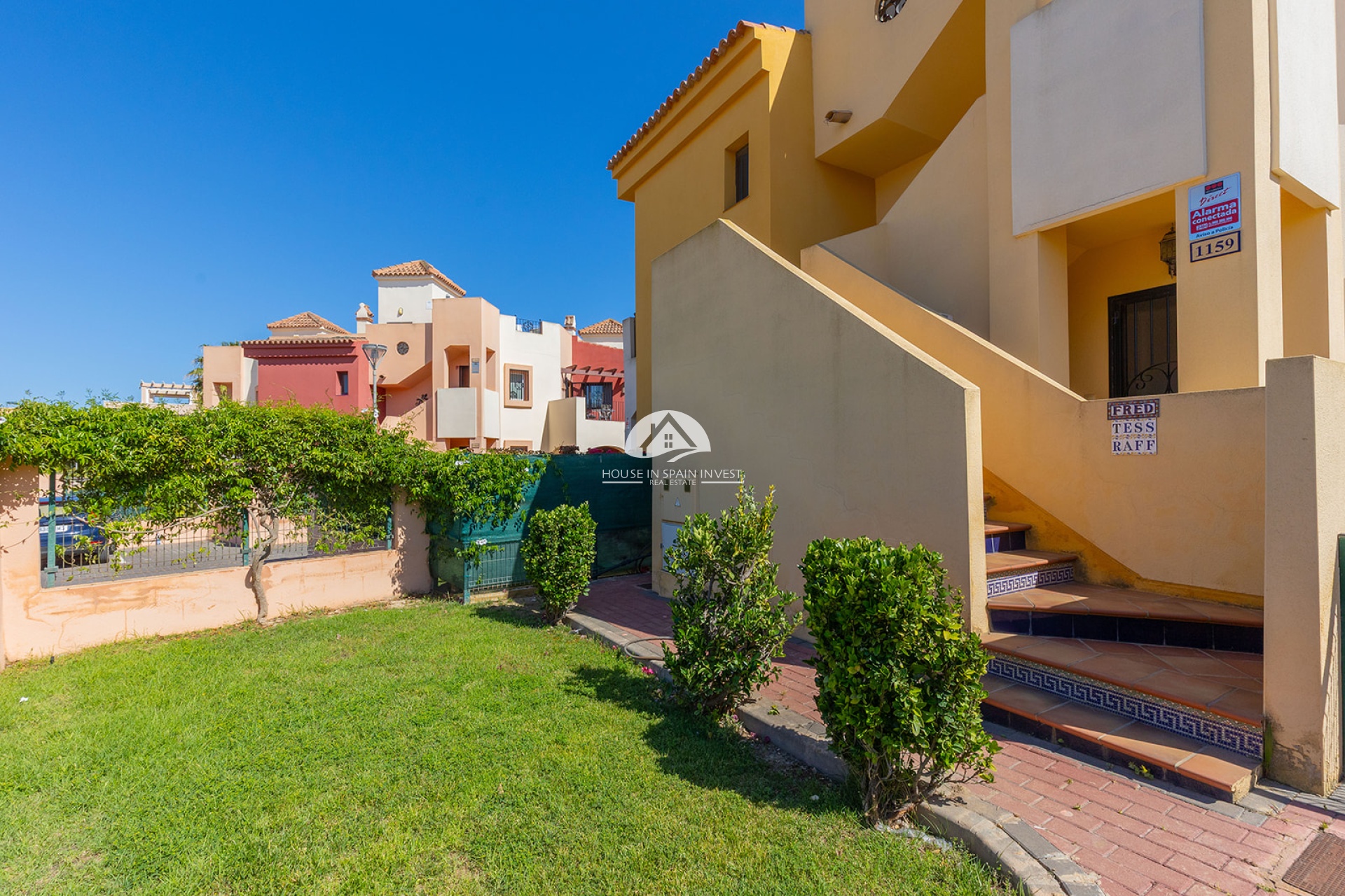 Resale - Apartment  - Torrevieja - Punta Prima  