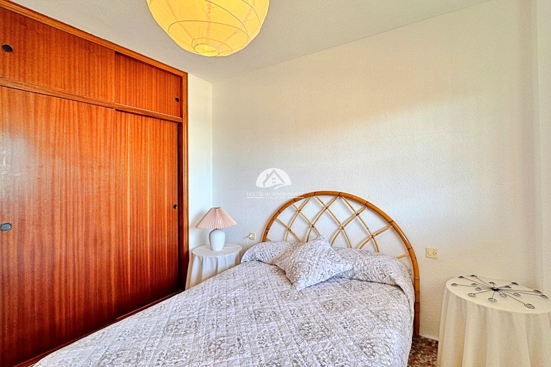 Resale - Apartment  - Torrevieja - Punta Prima  