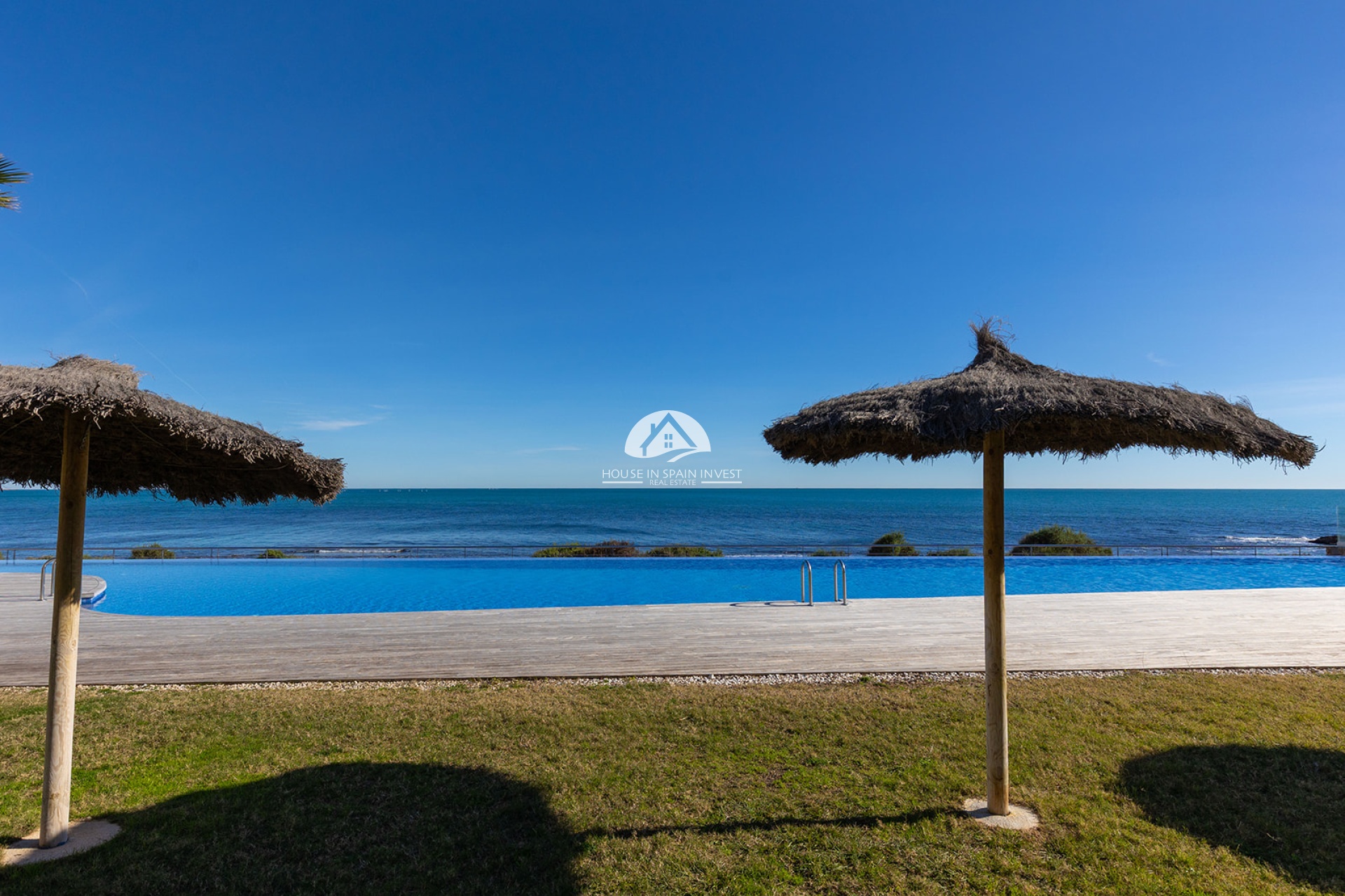 Resale - Apartment  - Torrevieja - Punta Prima  