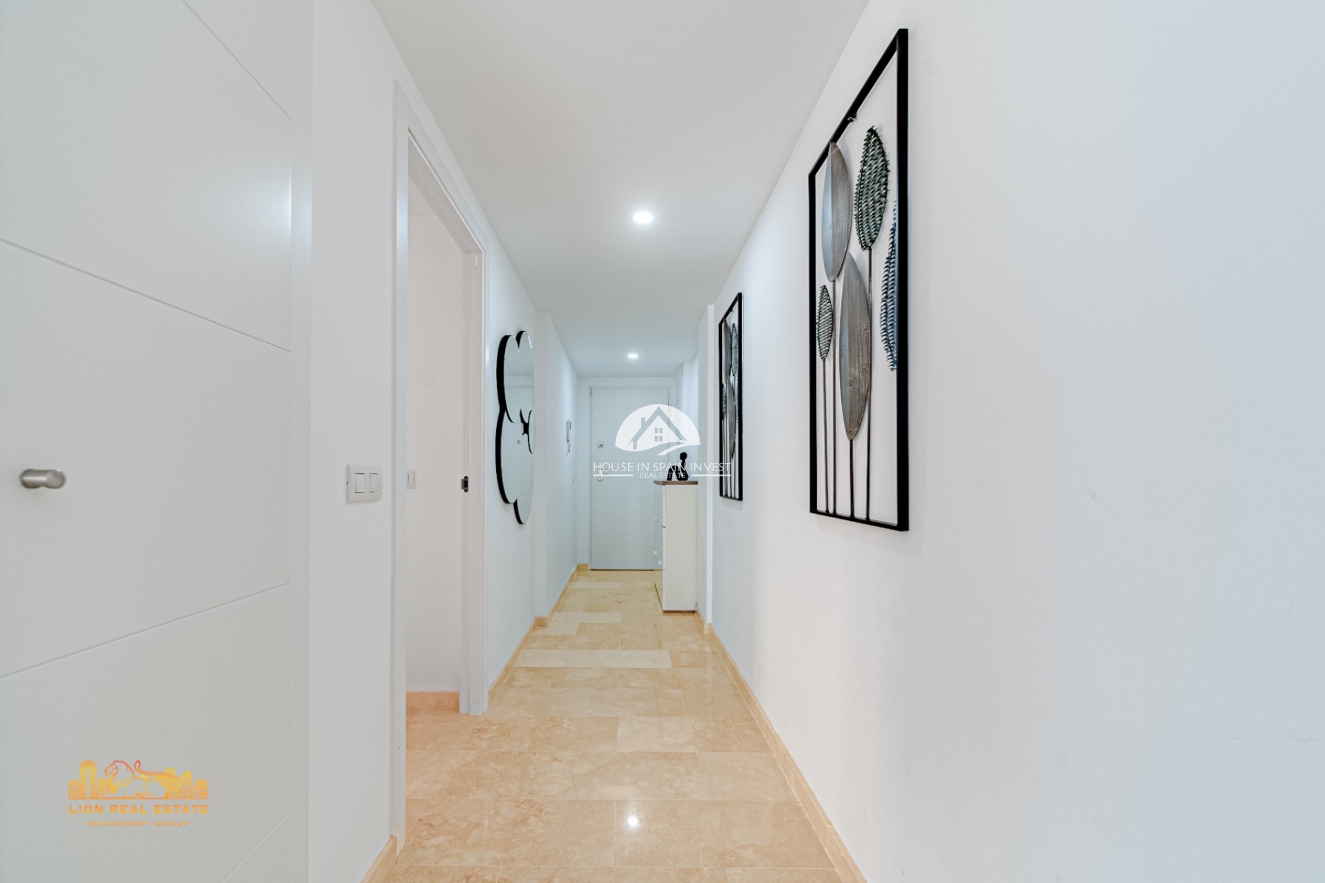 Resale - Apartment  - Torrevieja - Punta Prima  