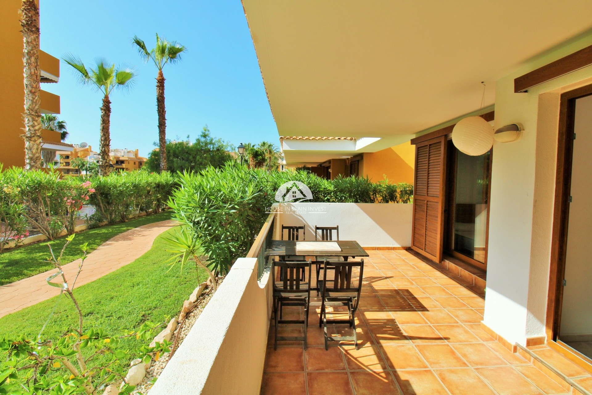 Resale - Apartment  - Torrevieja - Punta Prima  