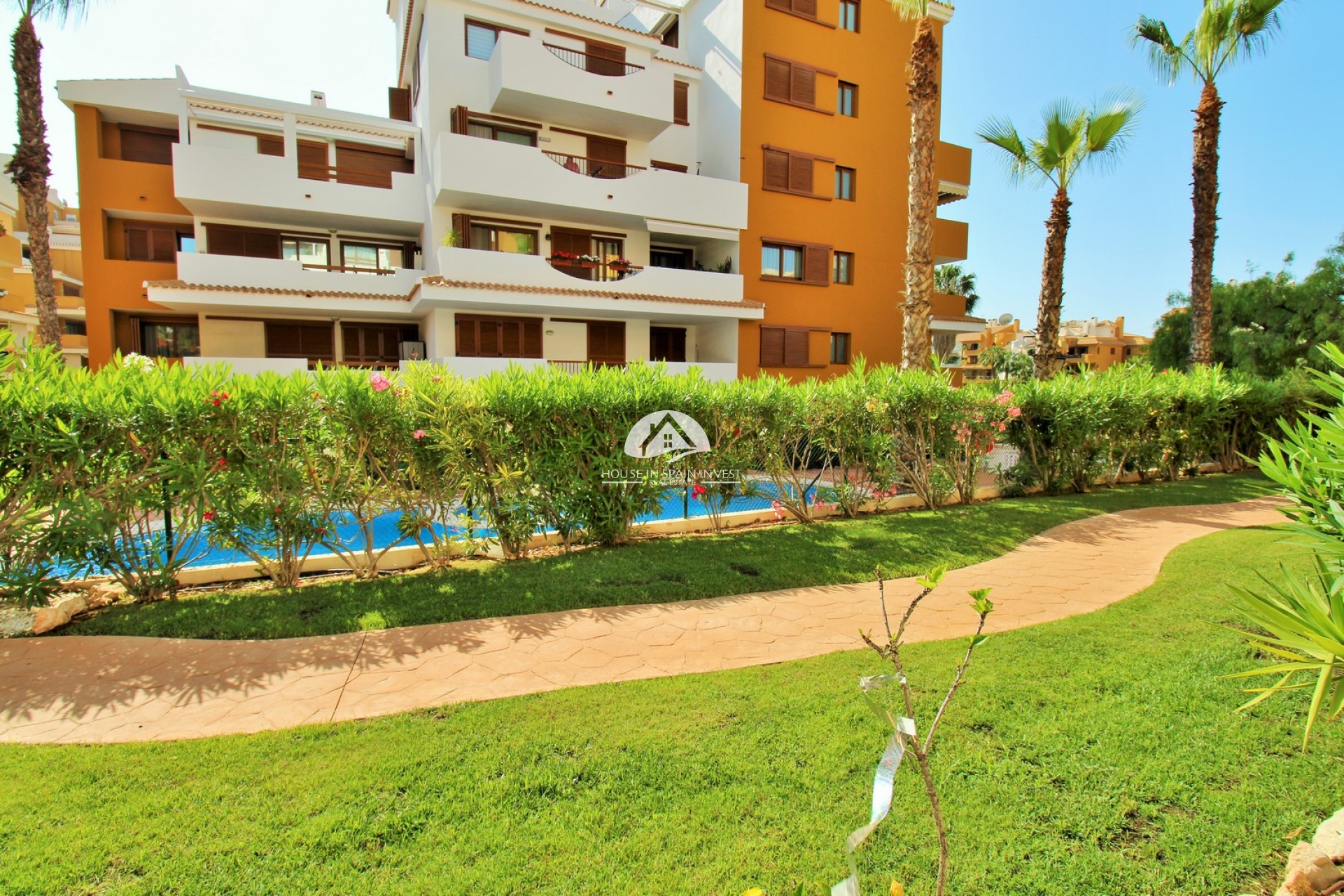 Resale - Apartment  - Torrevieja - Punta Prima  