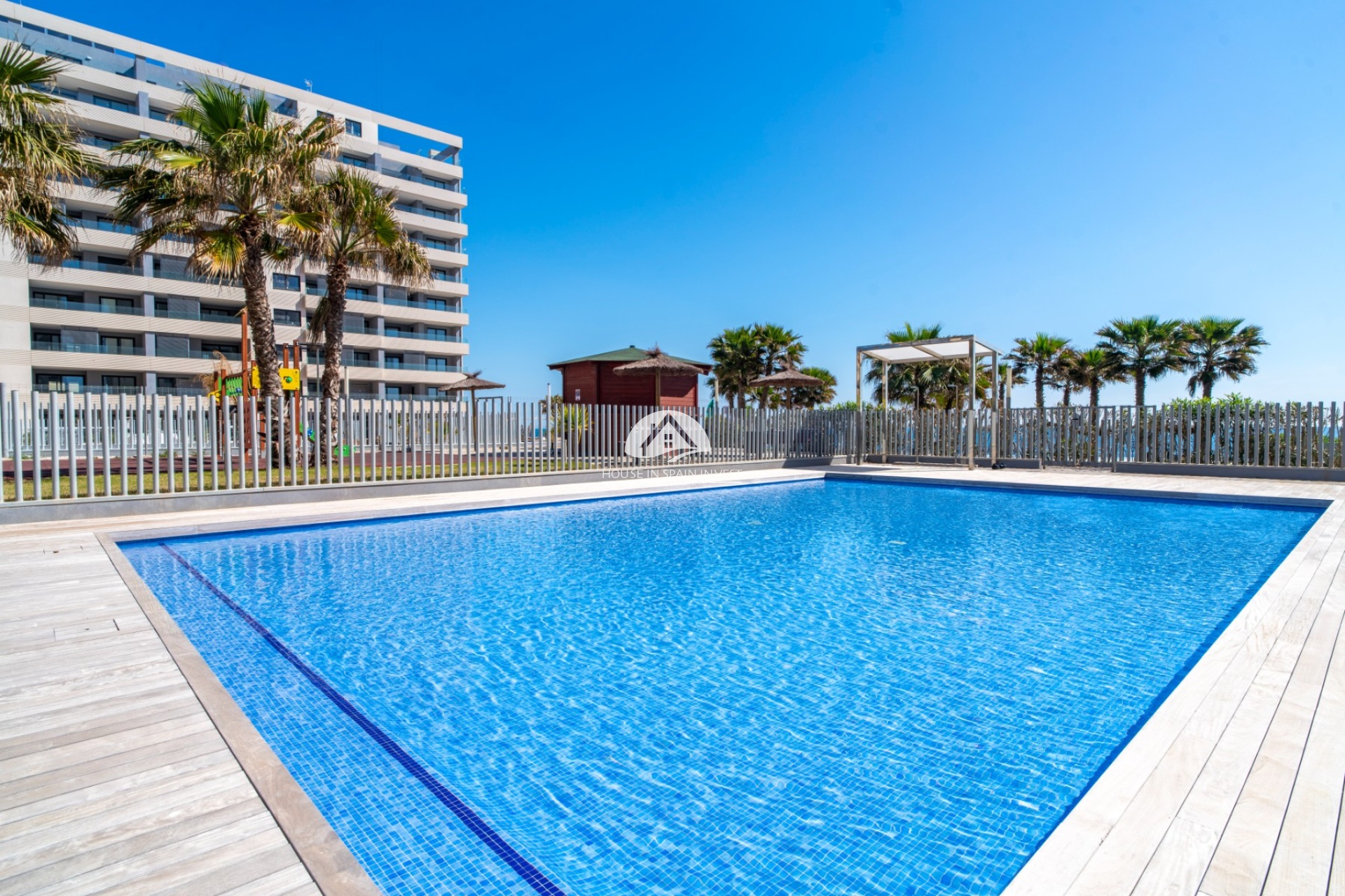 Resale - Apartment  - Torrevieja - Punta Prima  