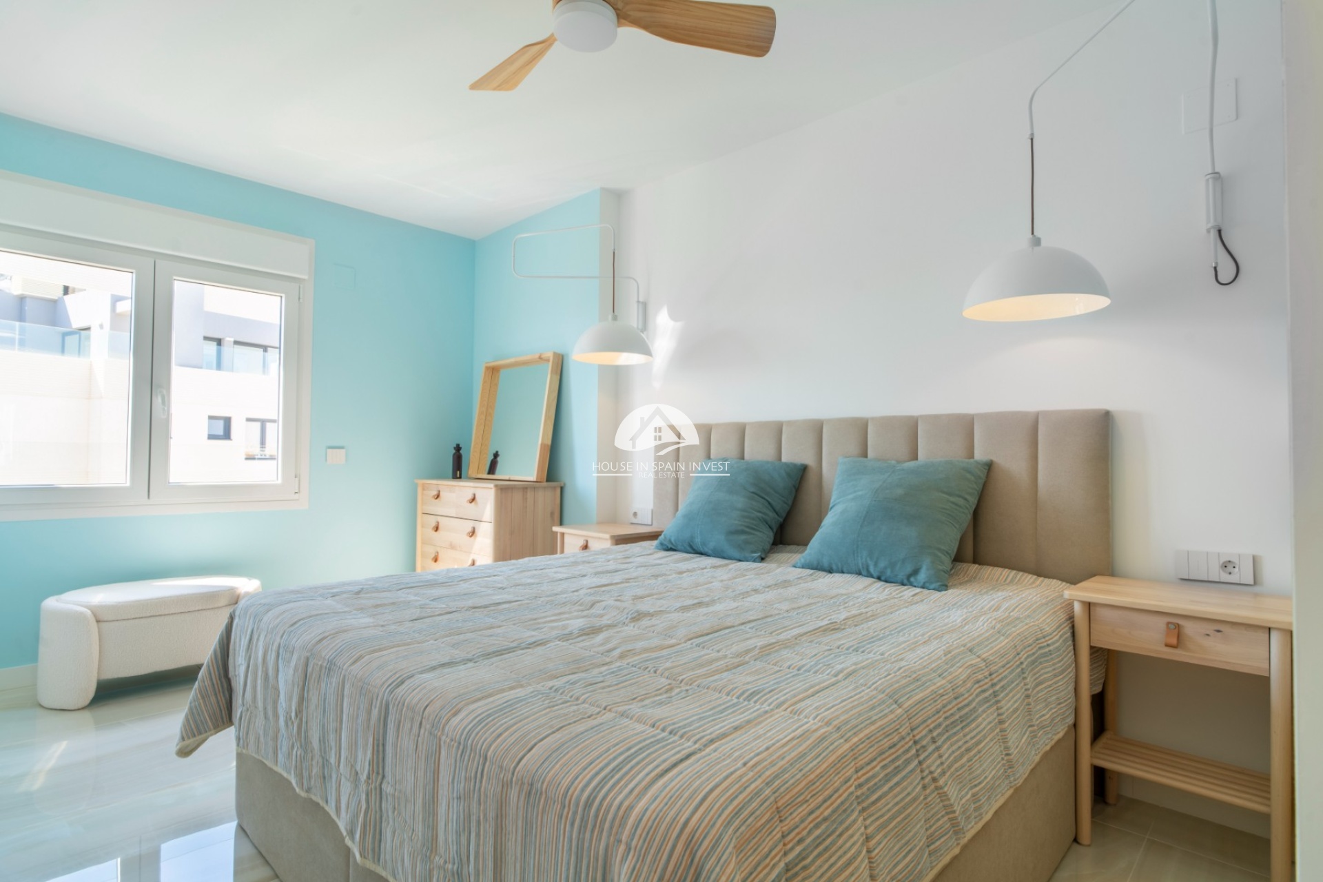 Resale - Apartment  - Torrevieja - Punta Prima  