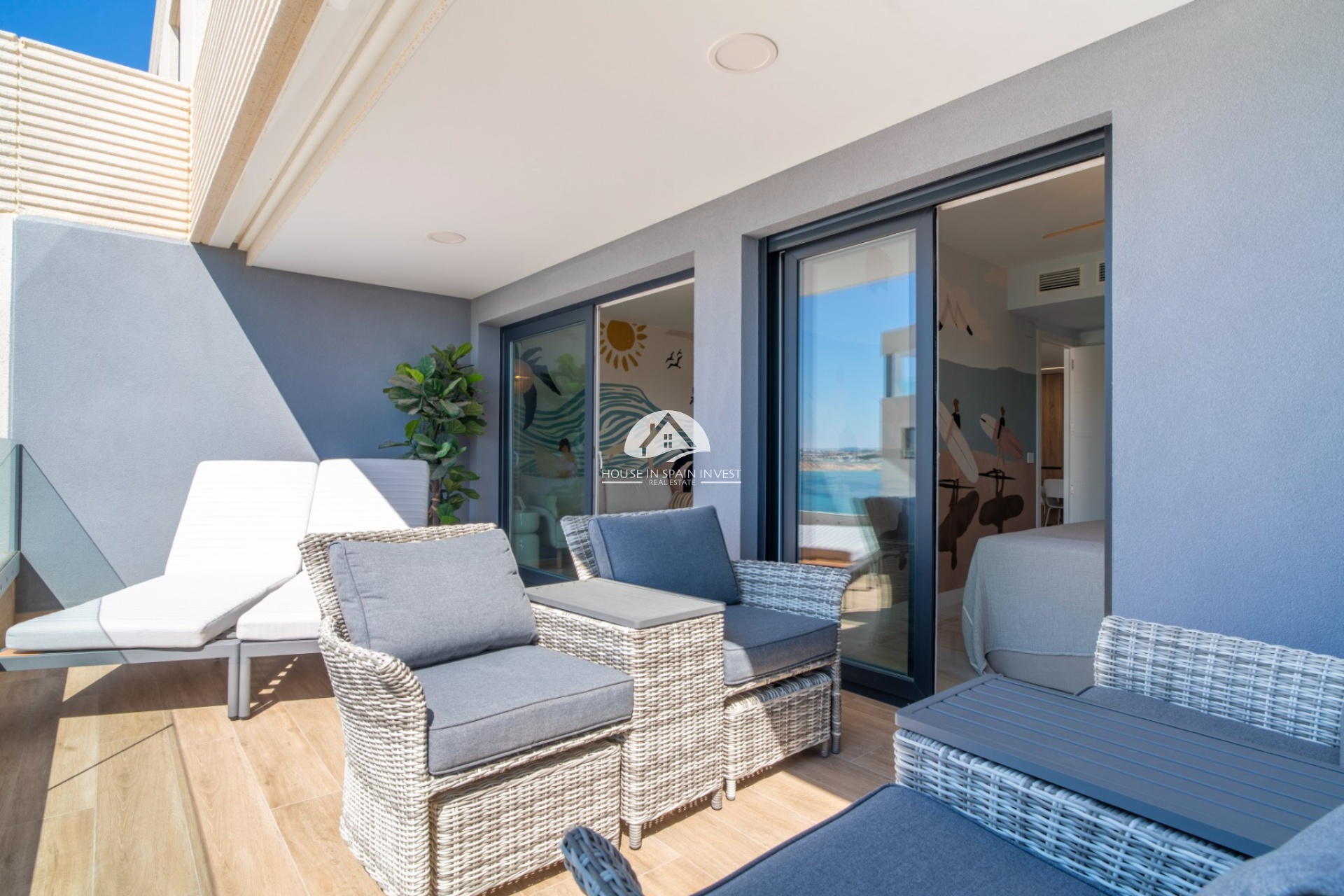 Resale - Apartment  - Torrevieja - Punta Prima  