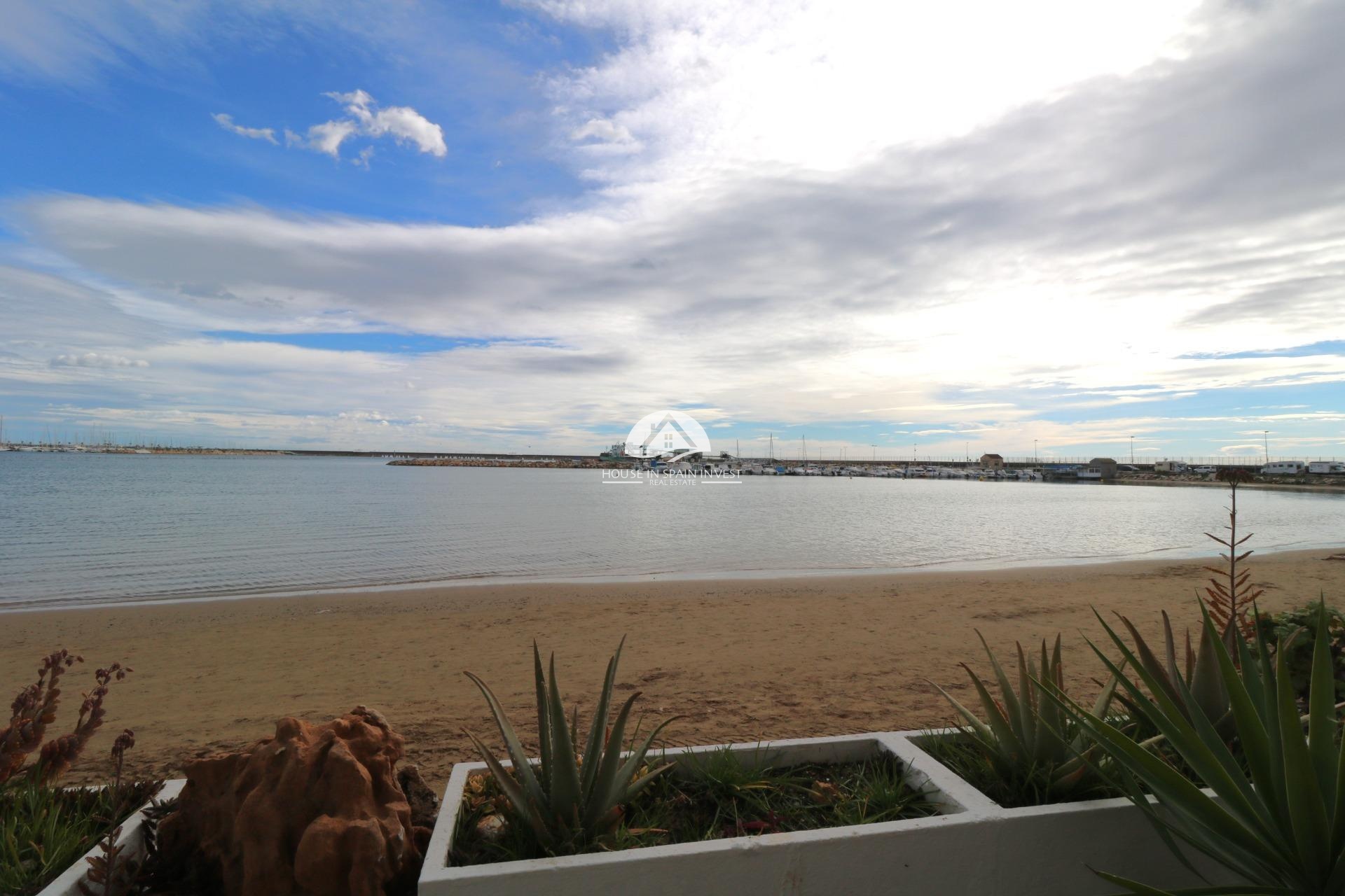 Resale - Commercial Unit - Torrevieja - Centro