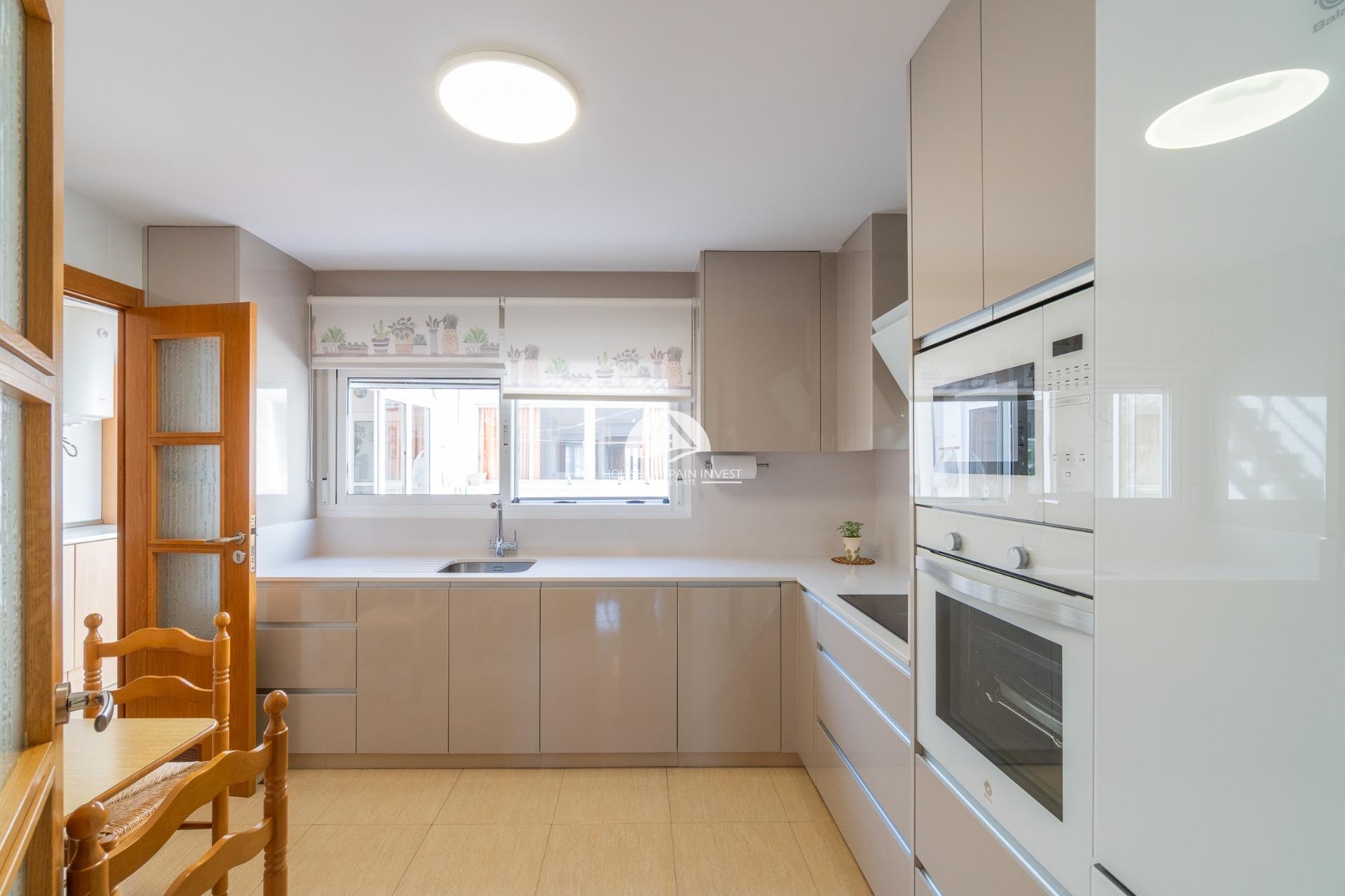 Resale - Townhouse - Orihuela Costa - Desamparados-Hurchillo-Torremendo