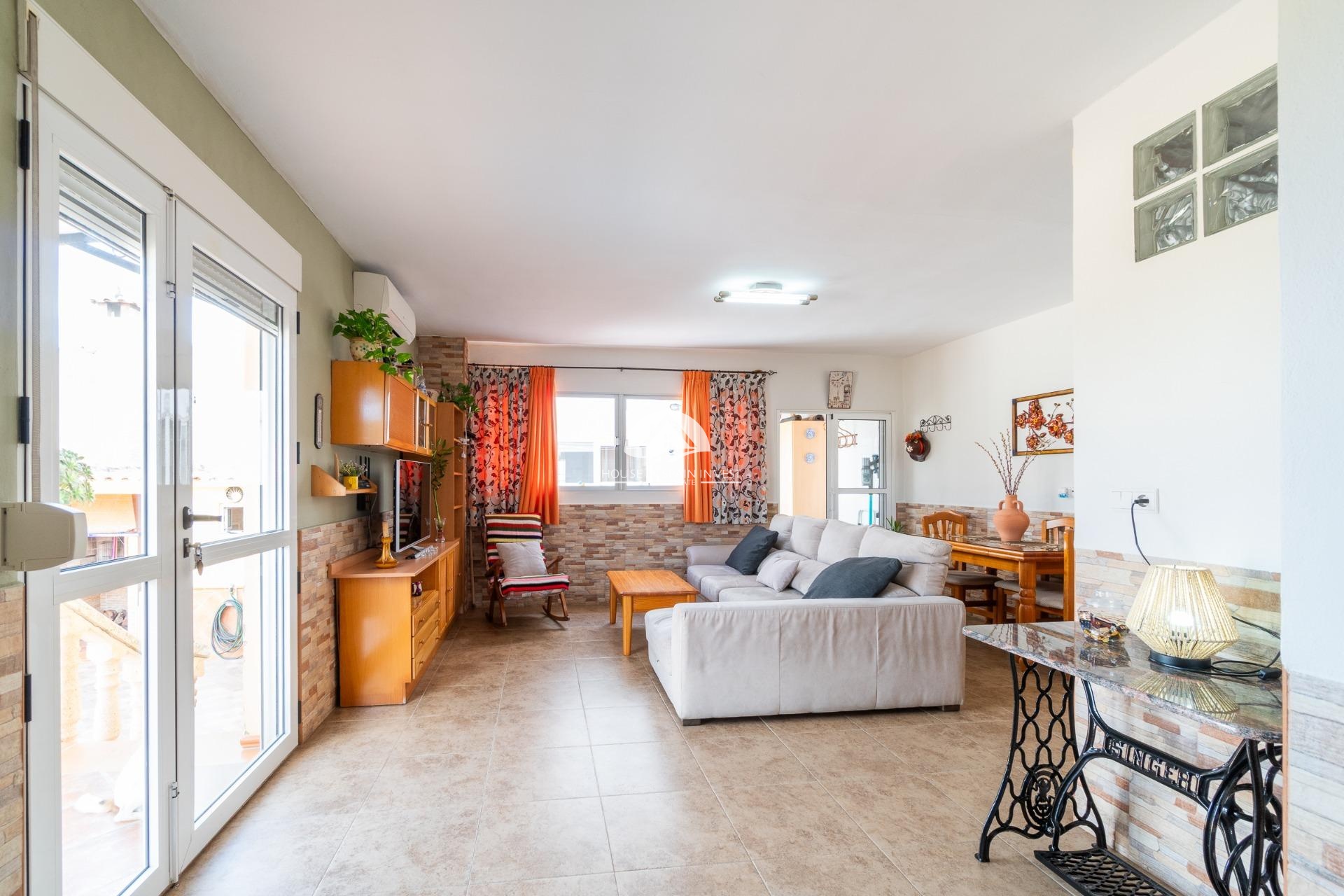 Resale - Townhouse - Orihuela Costa - Desamparados-Hurchillo-Torremendo