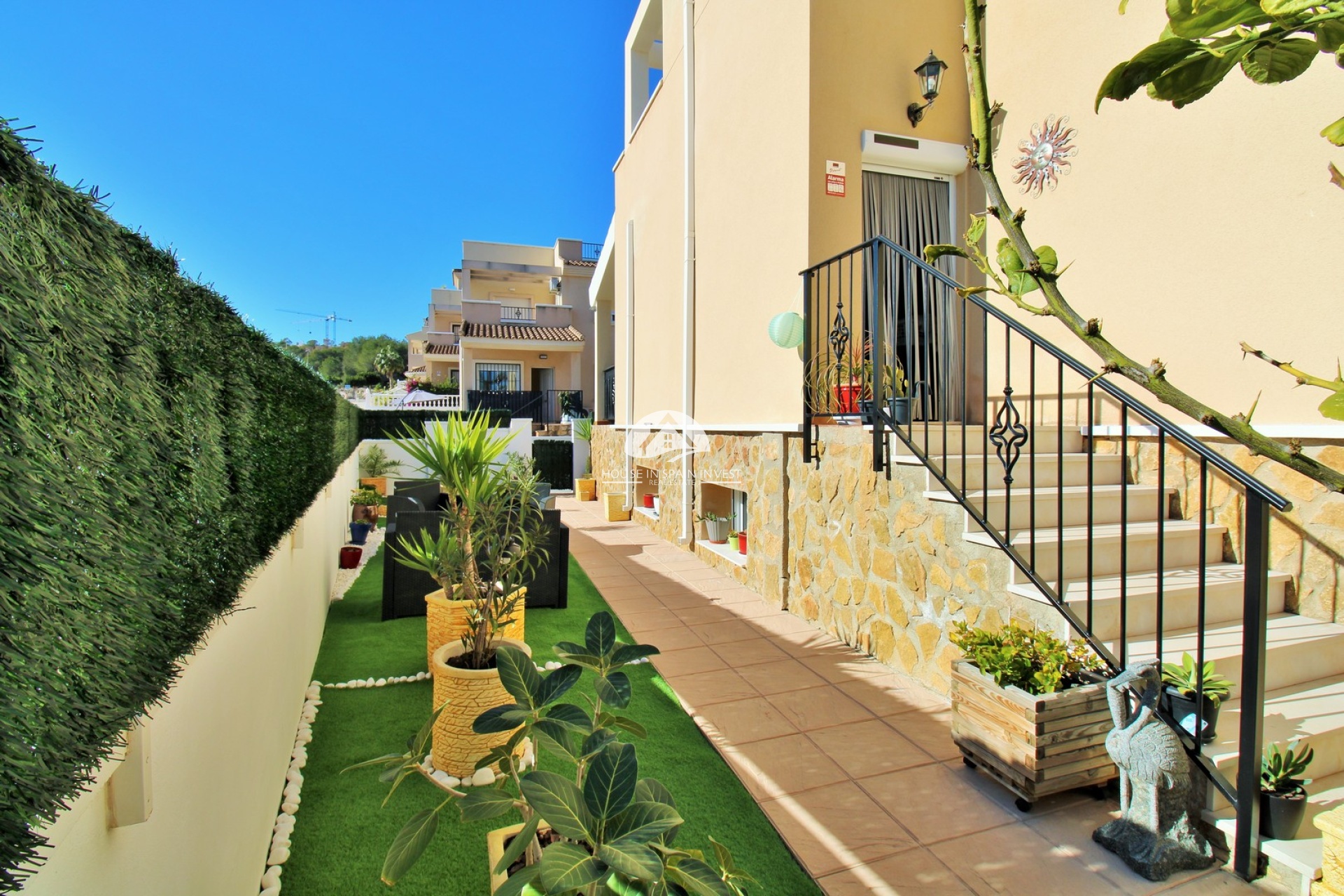 Resale - Townhouse - San Miguel de Salinas