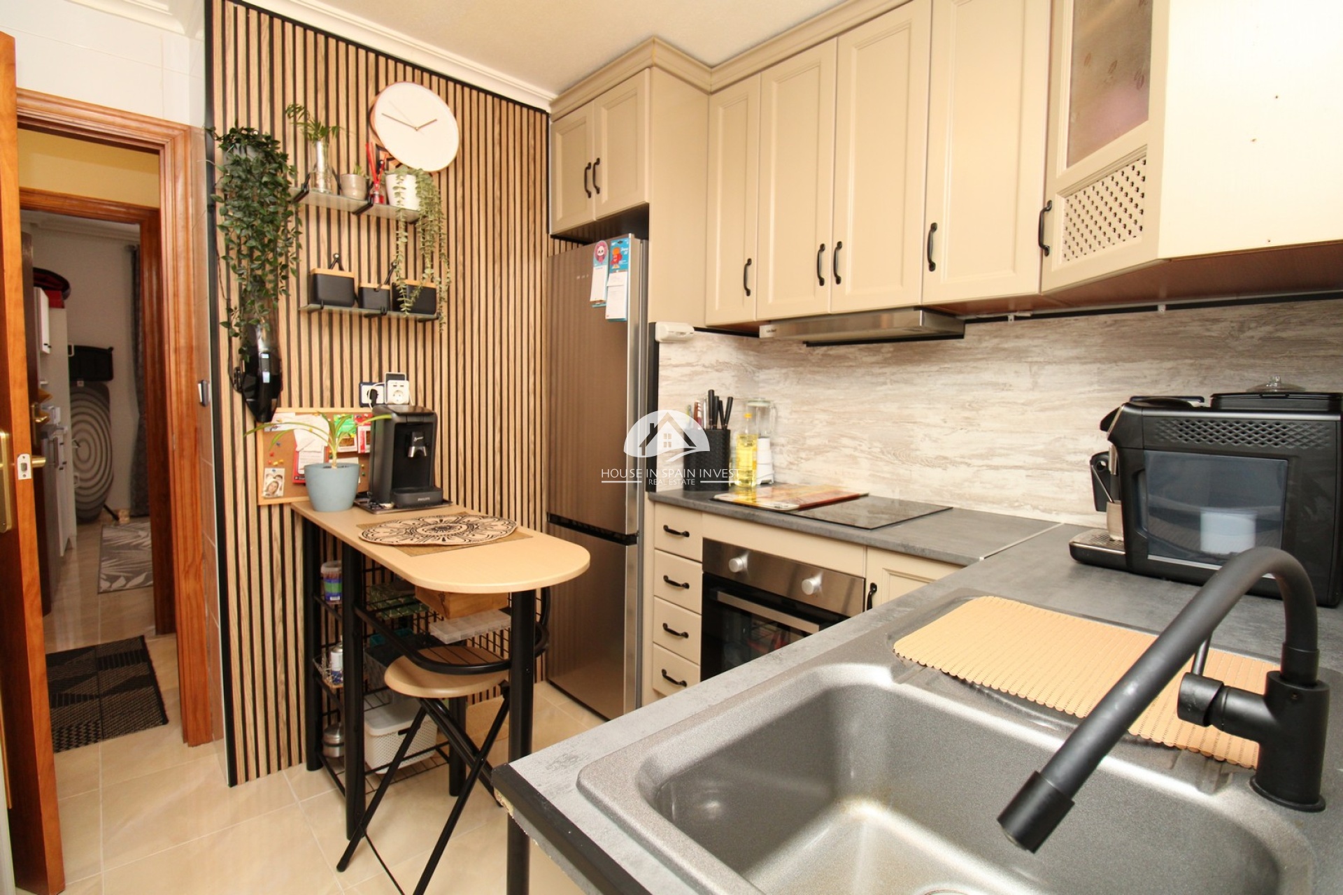 Resale - Townhouse - San Miguel de Salinas