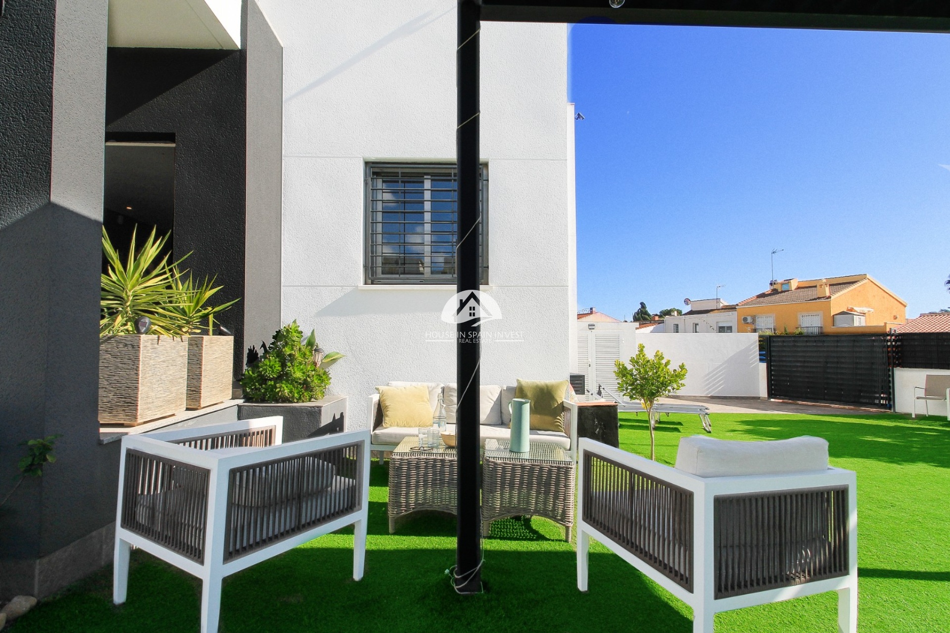 Resale - Townhouse - Torrevieja - Aguas Nuevas 1