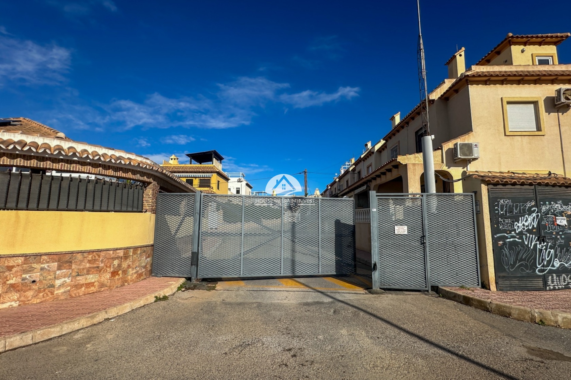 Resale - Townhouse - Torrevieja - Nueva Torrevieja