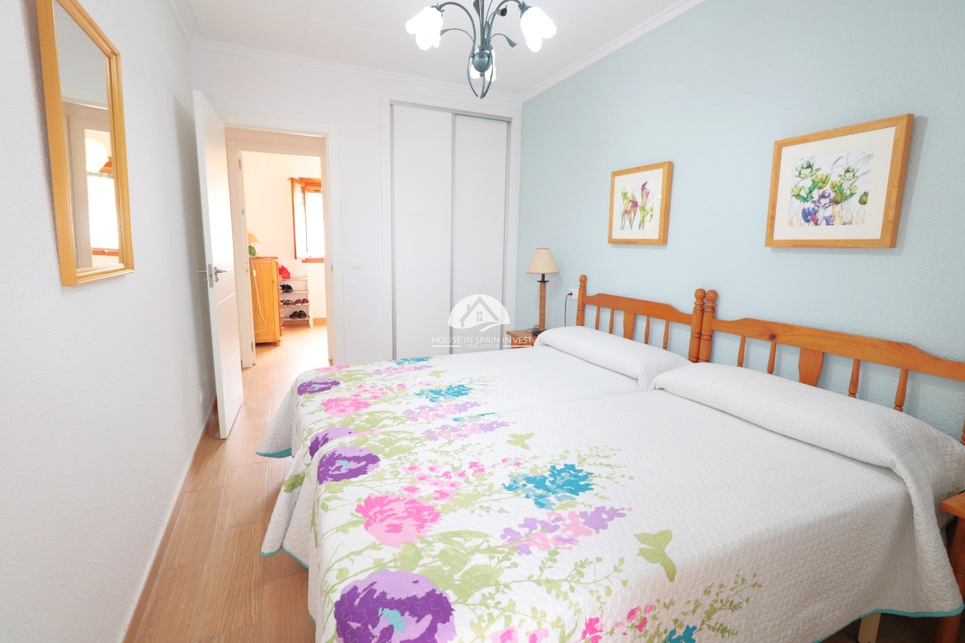 Resale - Townhouse - Torrevieja - Playa de los Naufragos