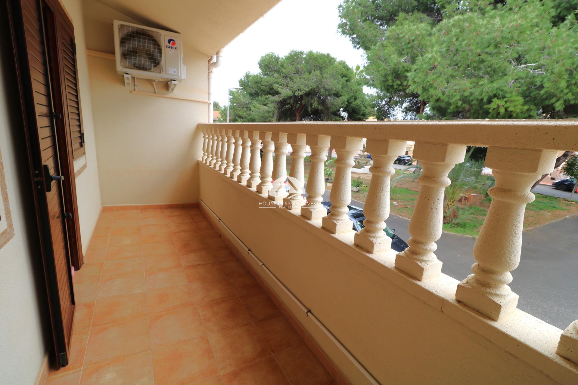 Resale - Townhouse - Torrevieja - Playa de los Naufragos