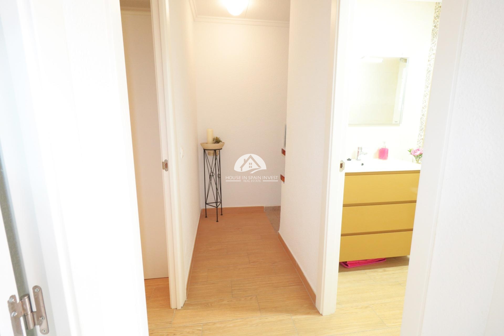 Resale - Townhouse - Torrevieja - Playa de los Naufragos