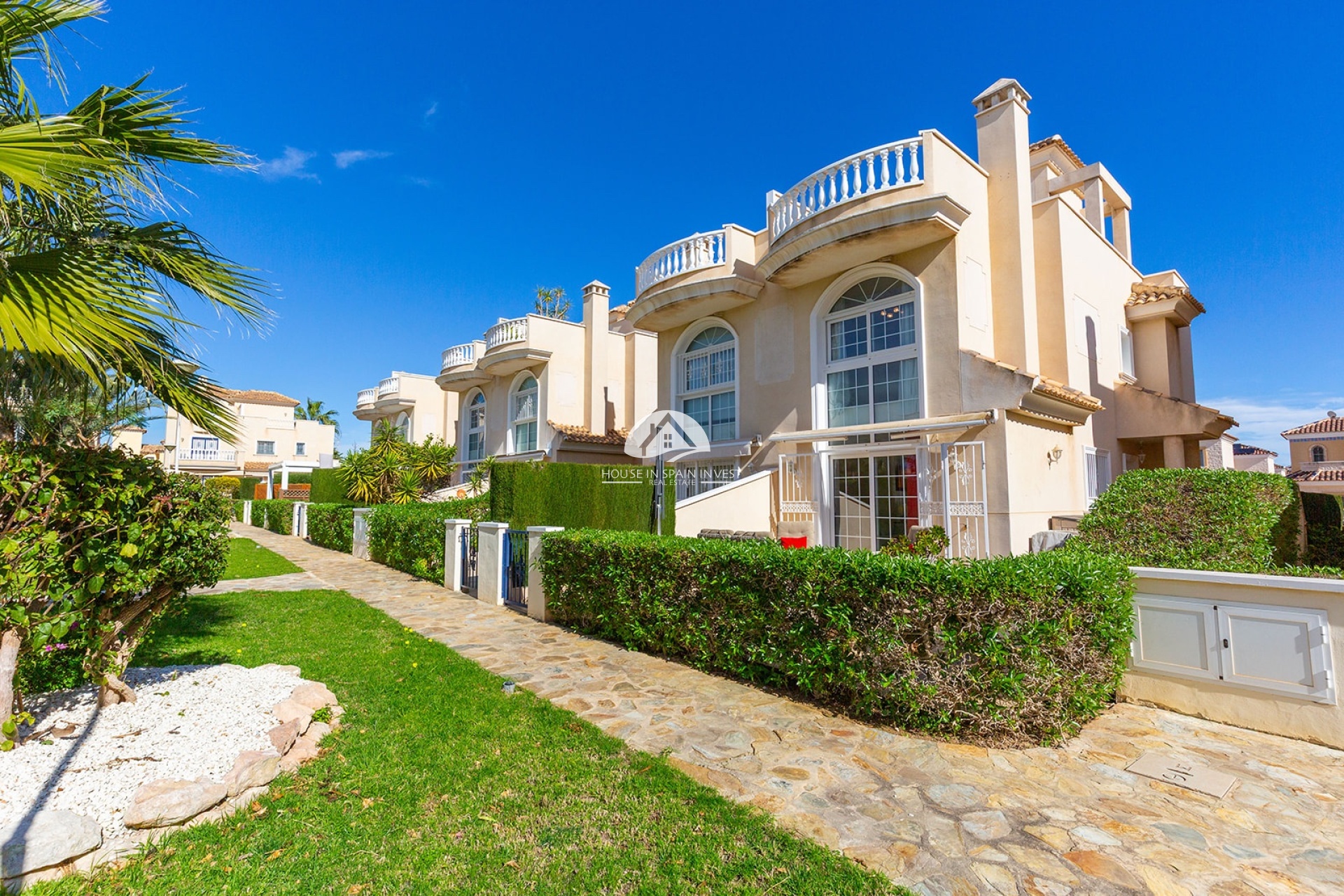 Resale - Villa - Guardamar del Segura - Guardamar - El Raso