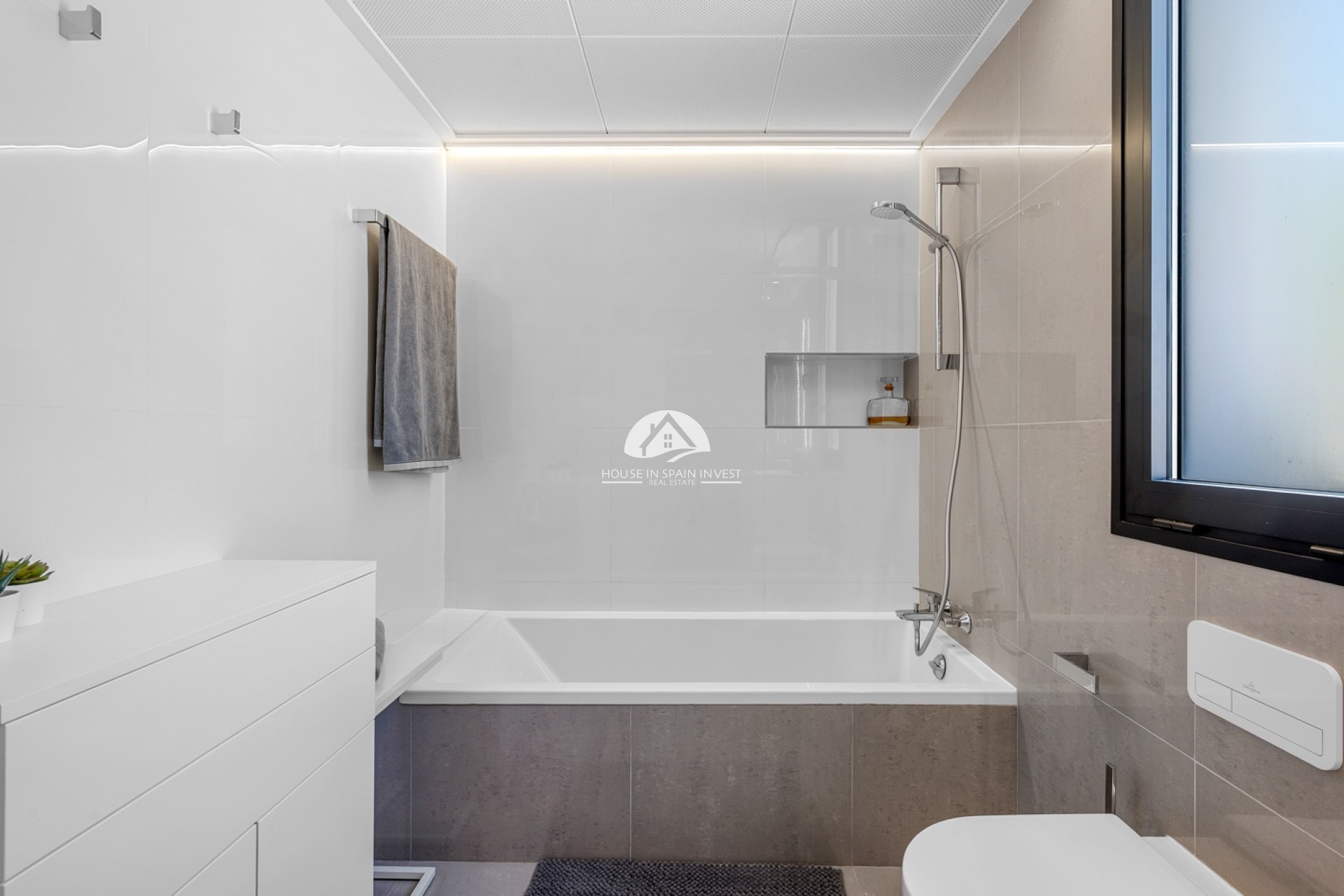 Resale - Villa - Guardamar del Segura - Guardamar - El Raso