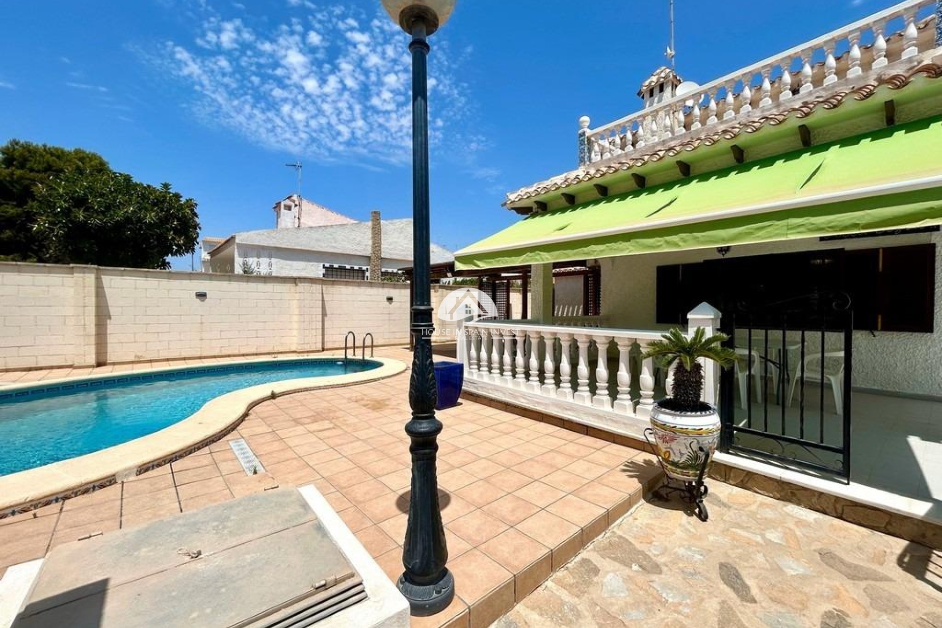 Resale - Villa - Orihuela Costa - La Zenia